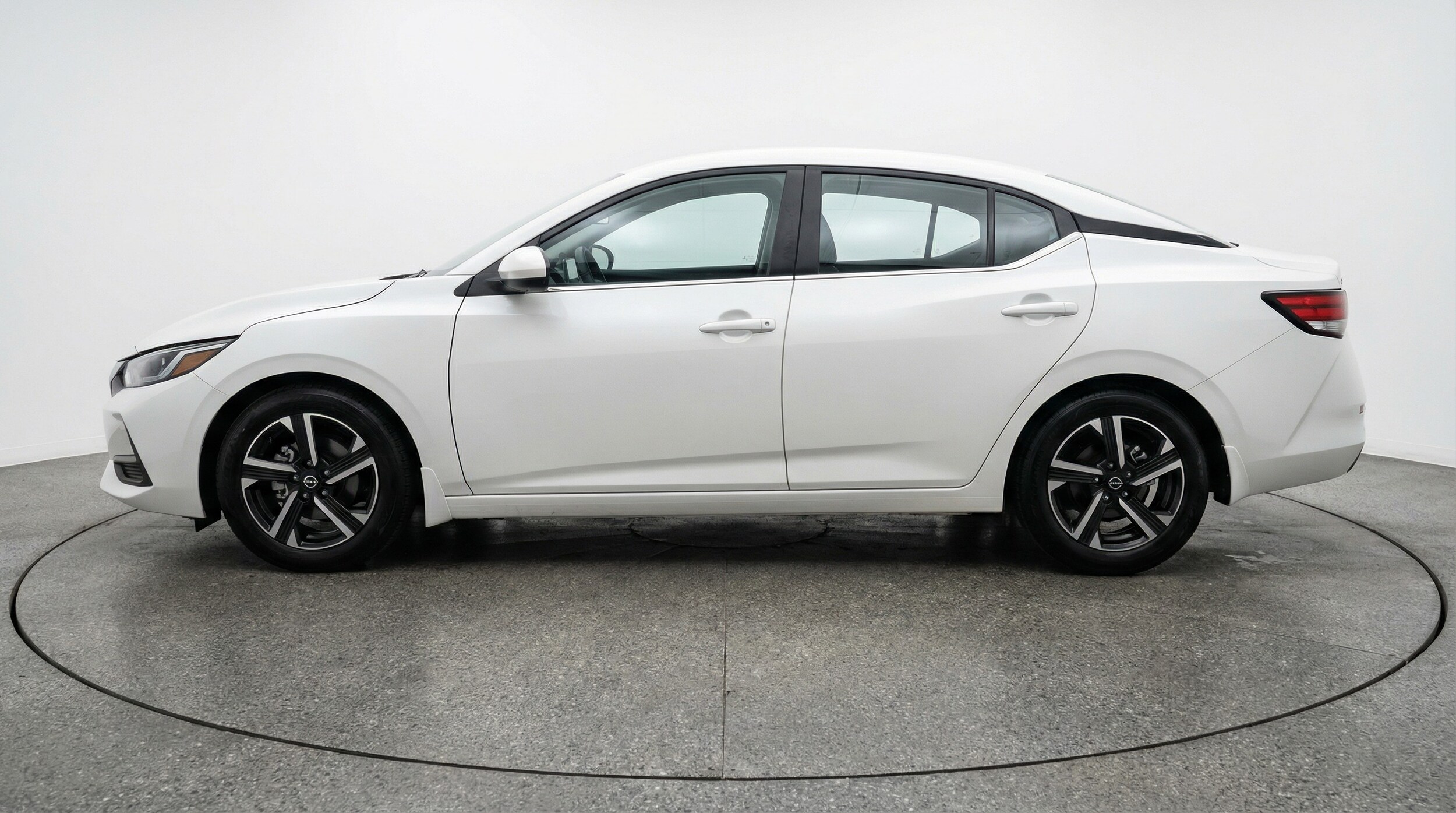 Thumbnail: 2025 Nissan Sentra - 4