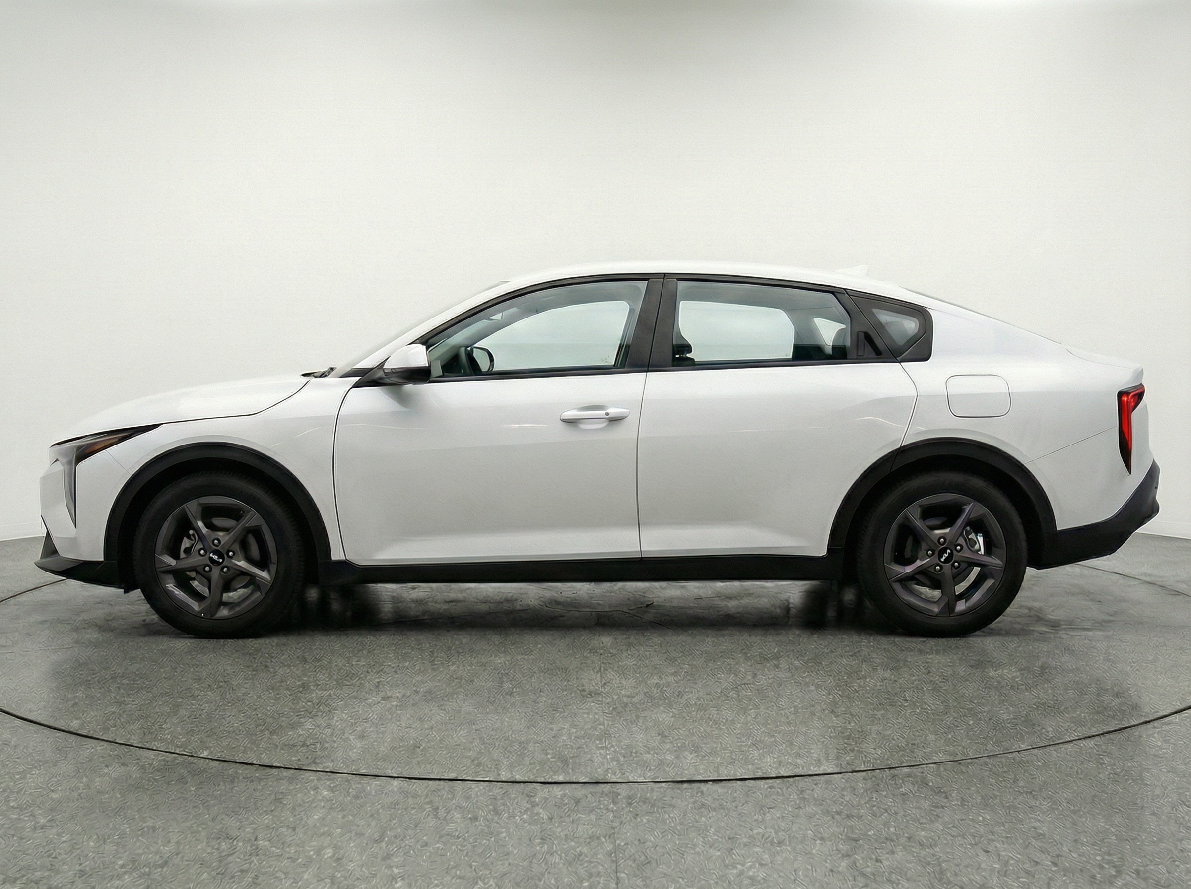 Thumbnail: 2025 Kia K4 - 4