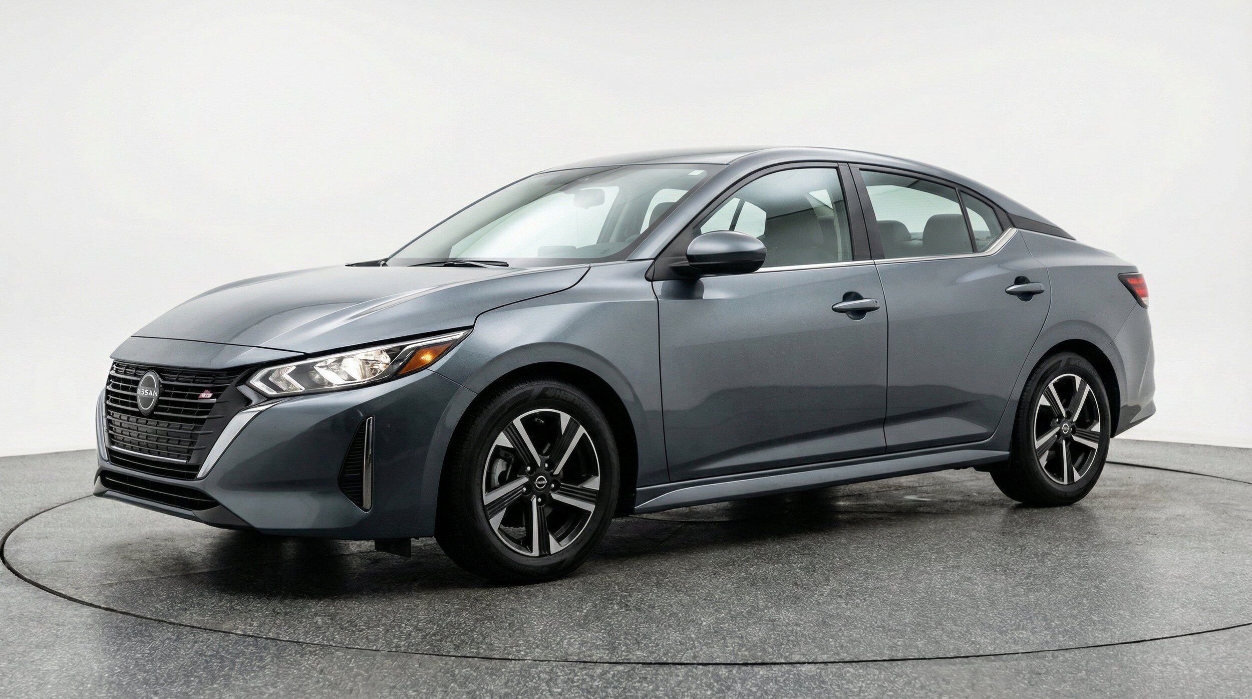 Thumbnail: 2025 Nissan Sentra - 3