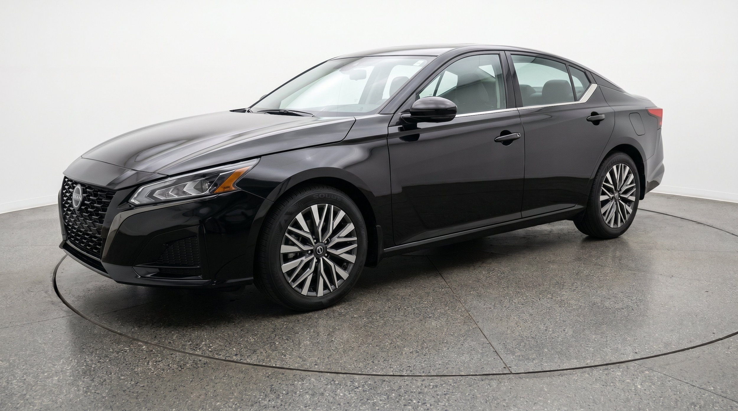 Thumbnail: 2025 Nissan Altima - 3