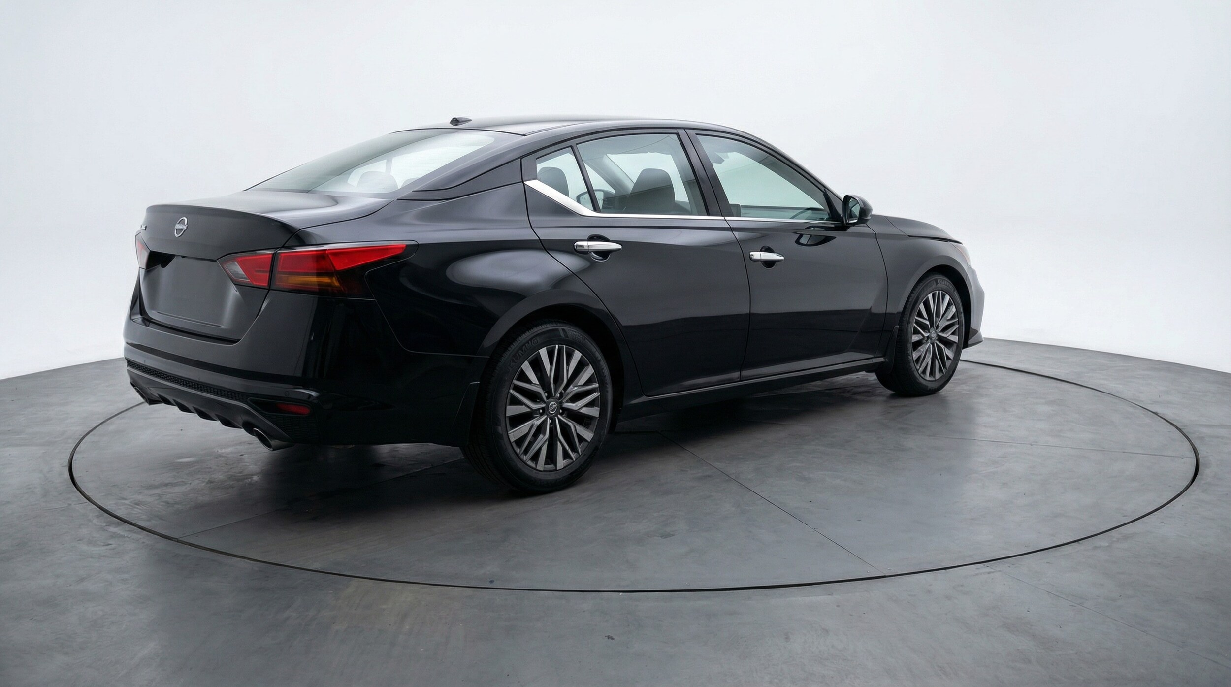 Thumbnail: 2025 Nissan Altima - 7