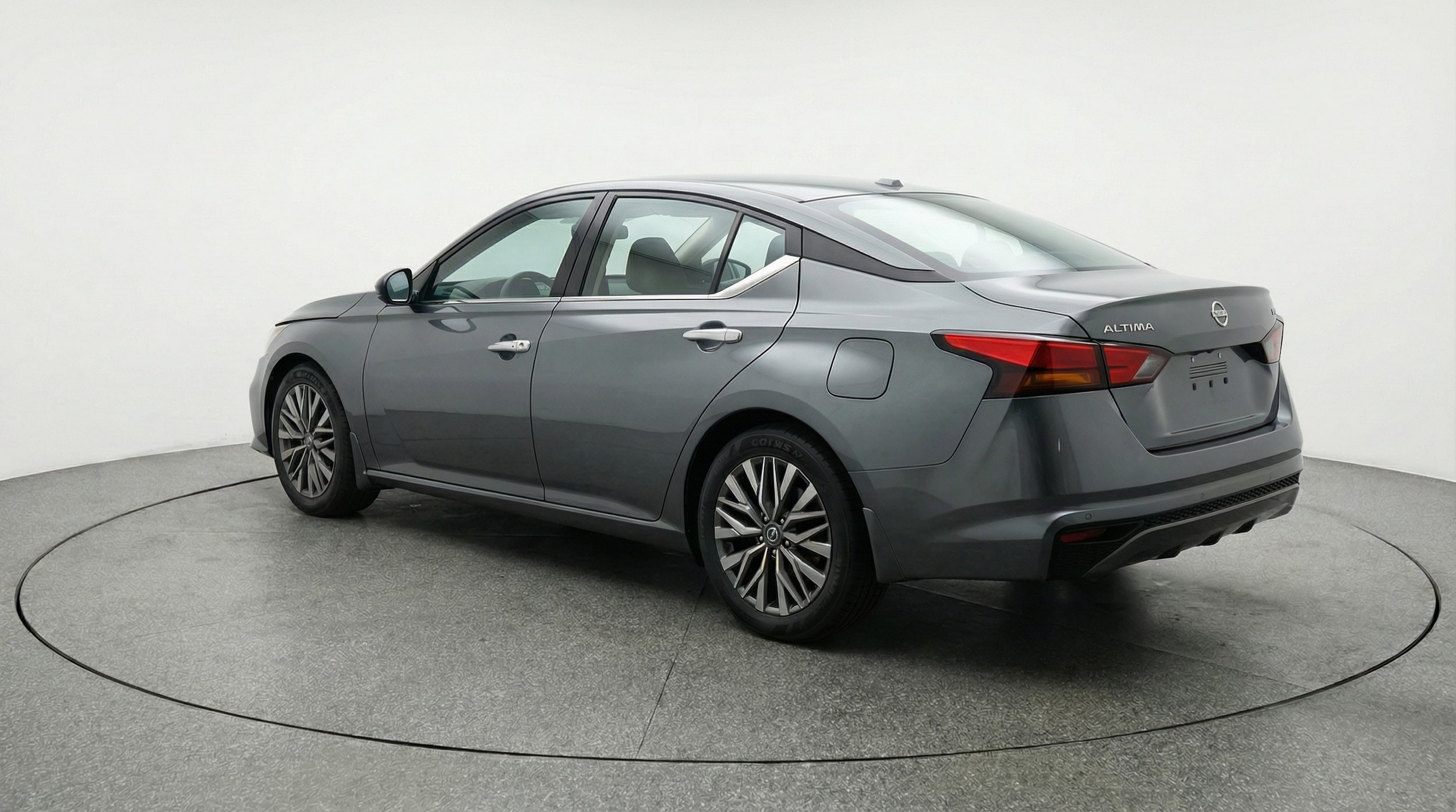 Thumbnail: 2025 Nissan Altima - 5