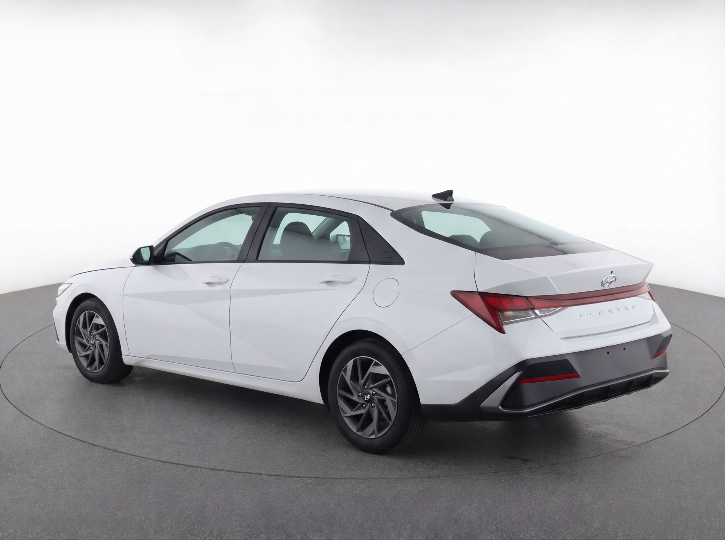 Thumbnail: 2024 Hyundai Elantra - 5