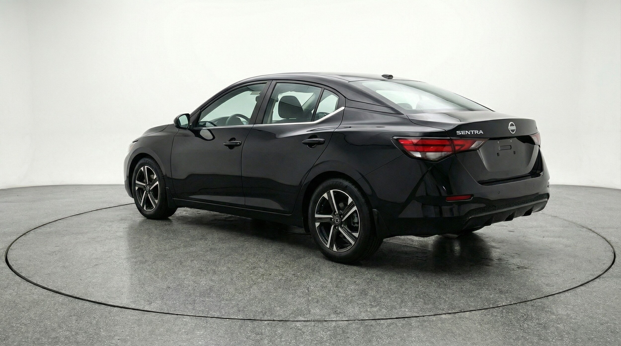 Thumbnail: 2025 Nissan Sentra - 5