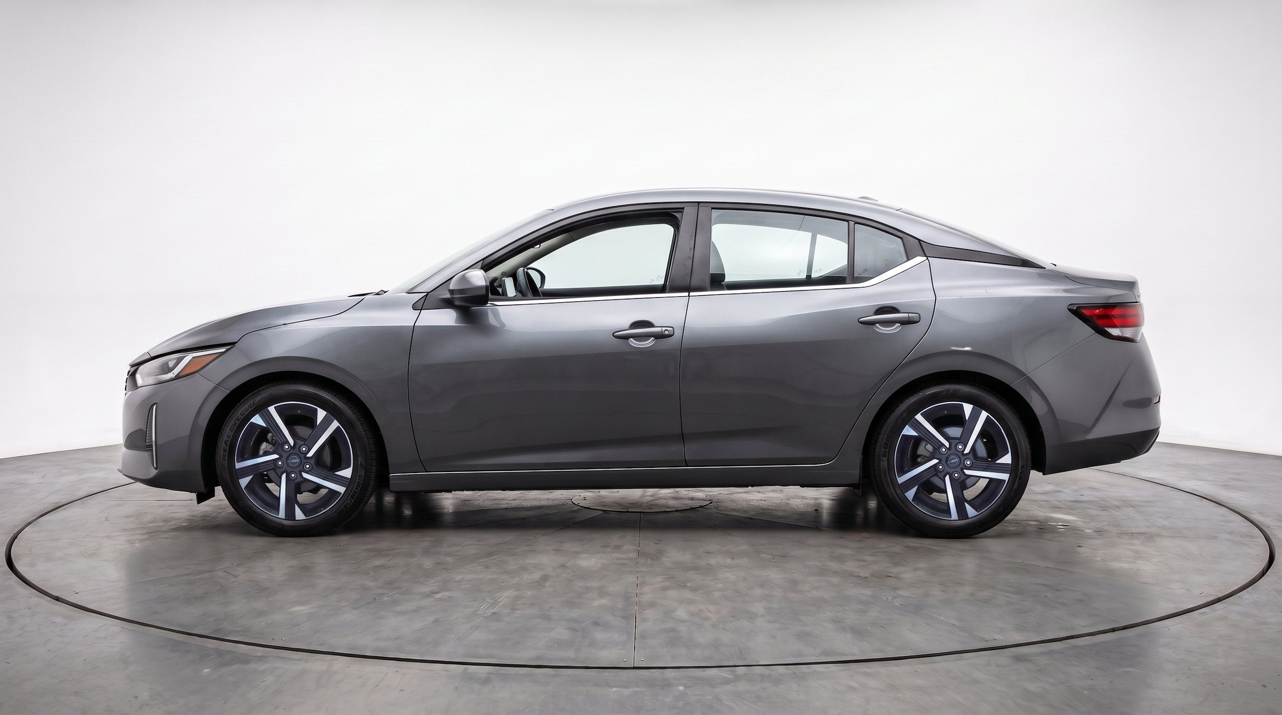 Thumbnail: 2025 Nissan Sentra - 5