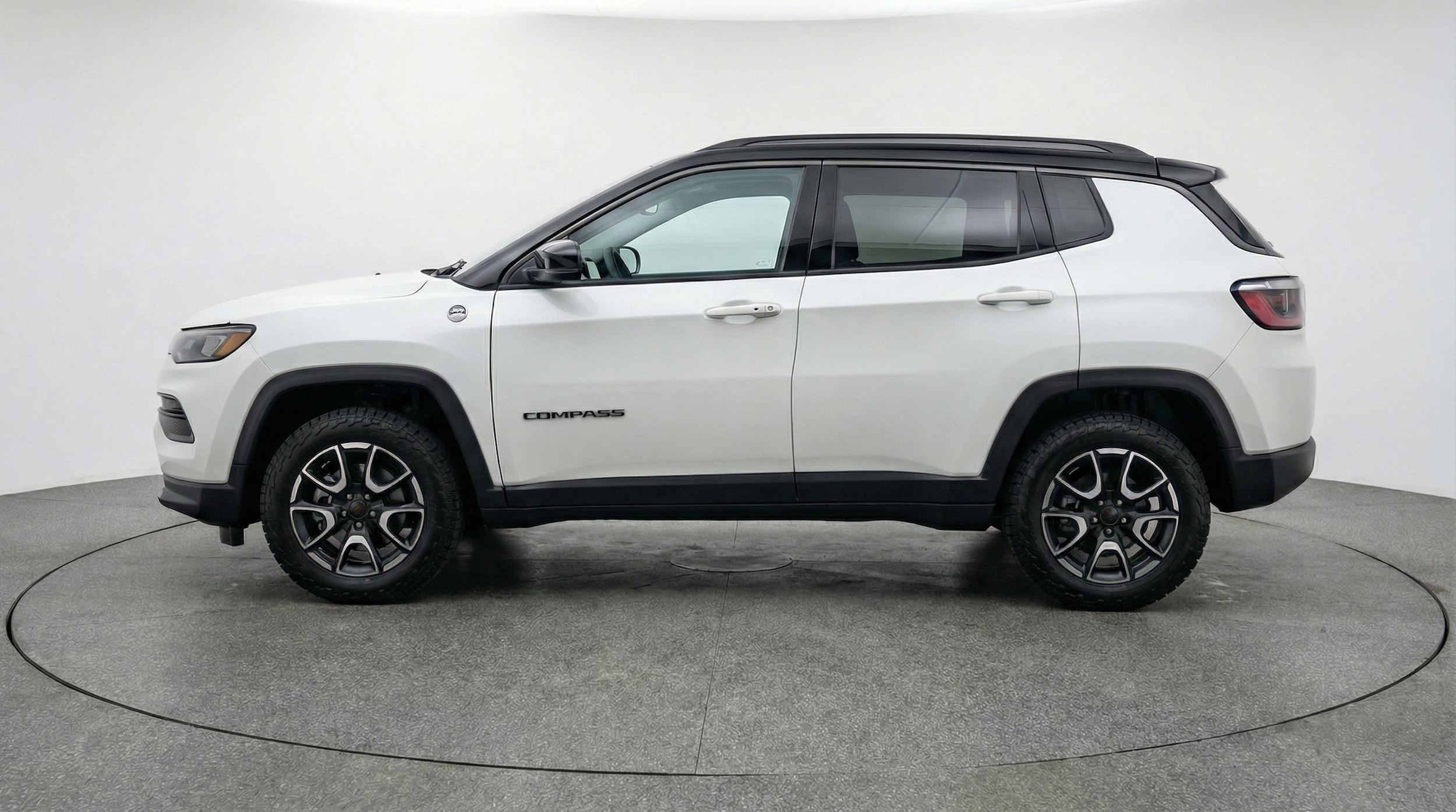 Thumbnail: 2025 Jeep Compass - 4