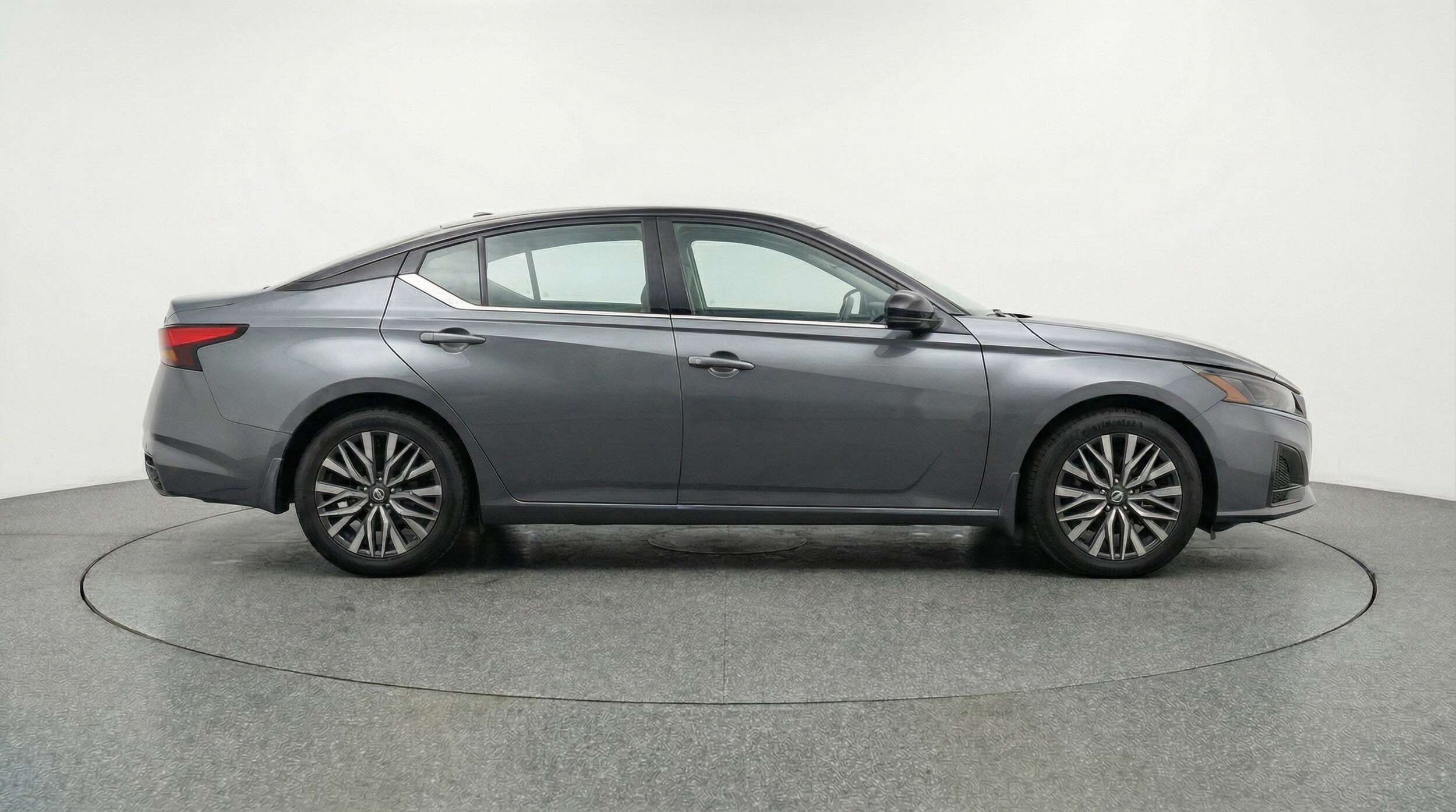 Thumbnail: 2025 Nissan Altima - 8