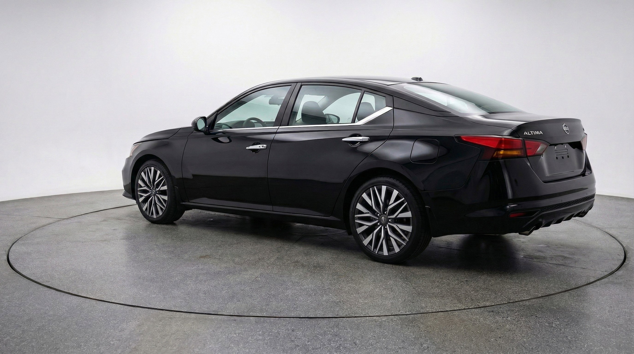 Thumbnail: 2025 Nissan Altima - 6