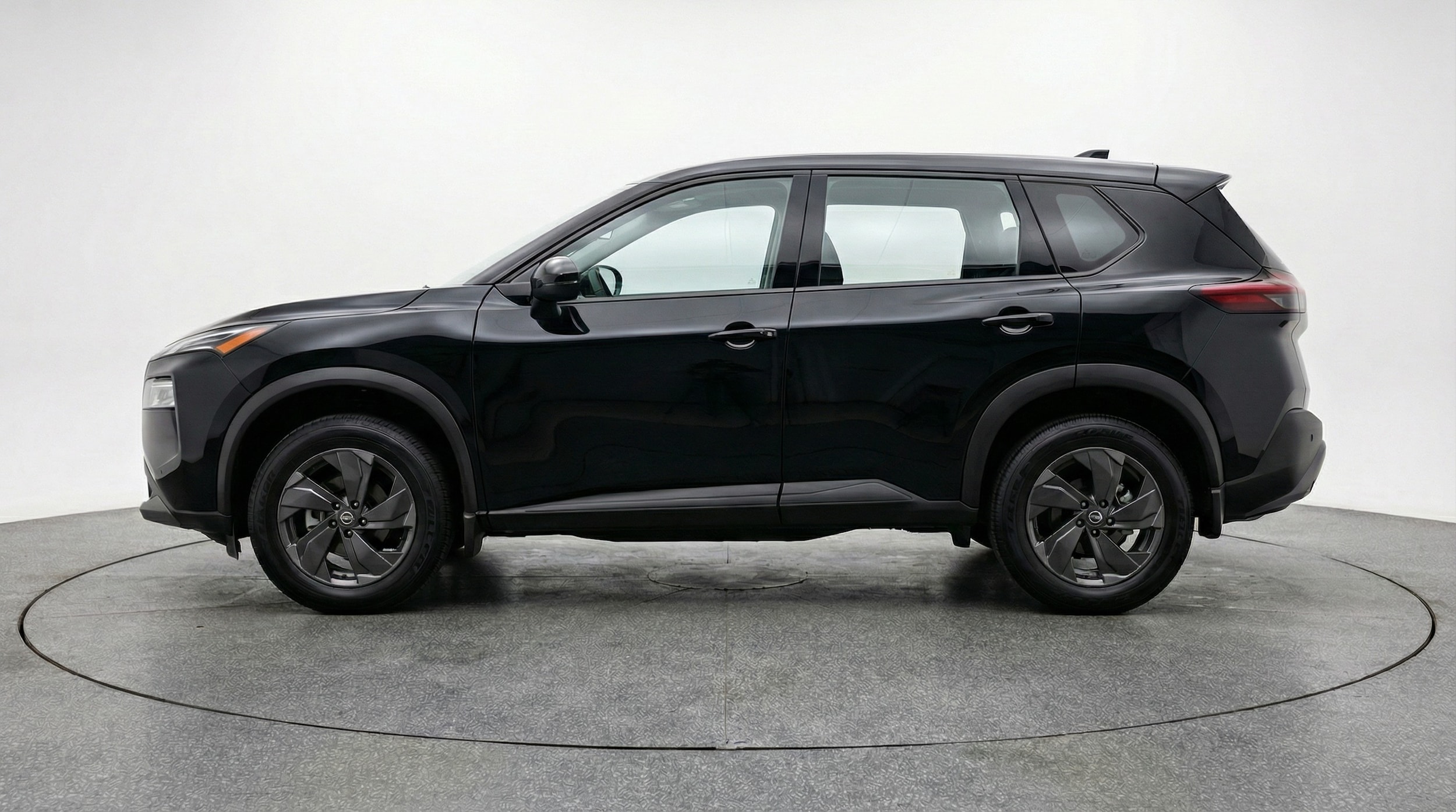 Thumbnail: 2025 Nissan Rogue - 4