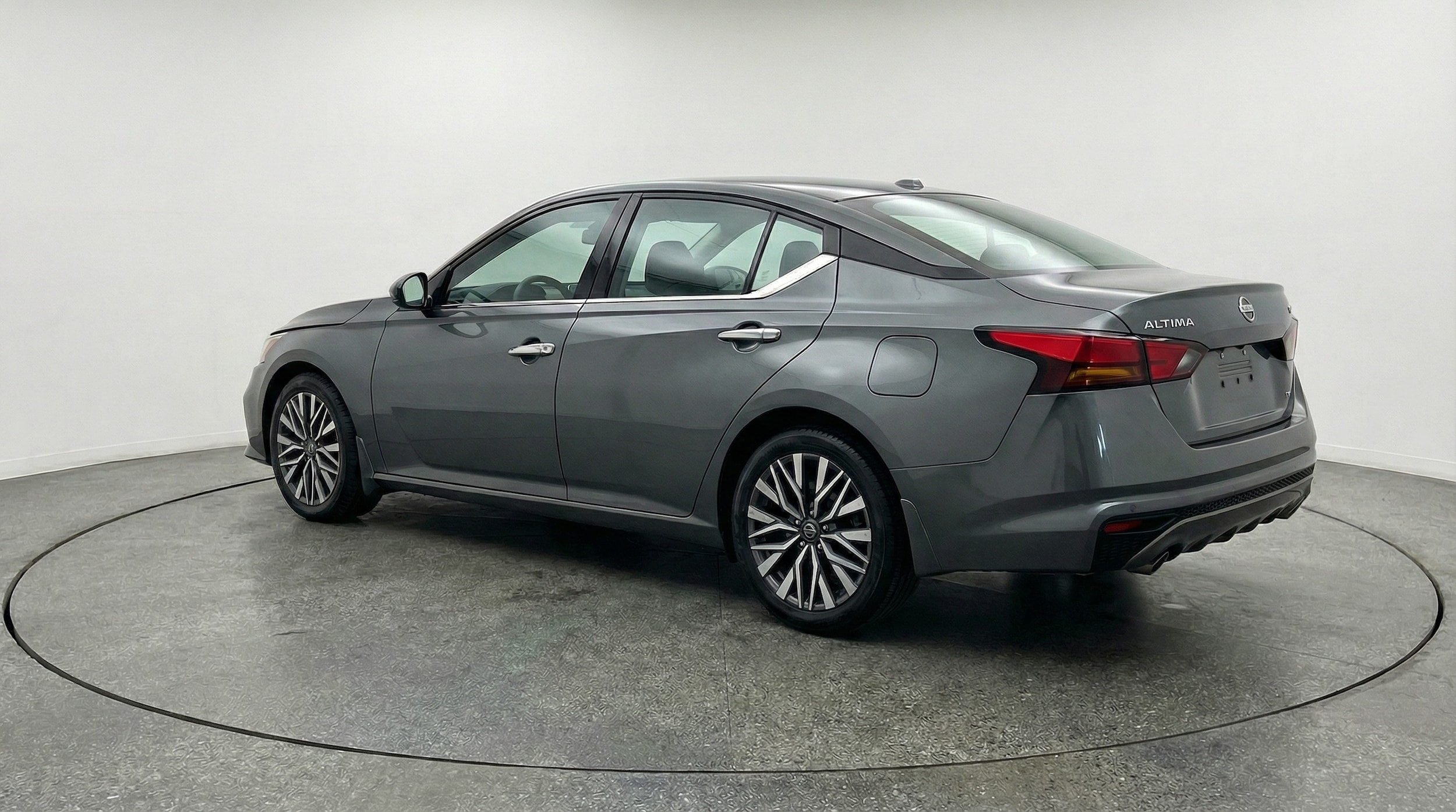 Thumbnail: 2025 Nissan Altima - 5