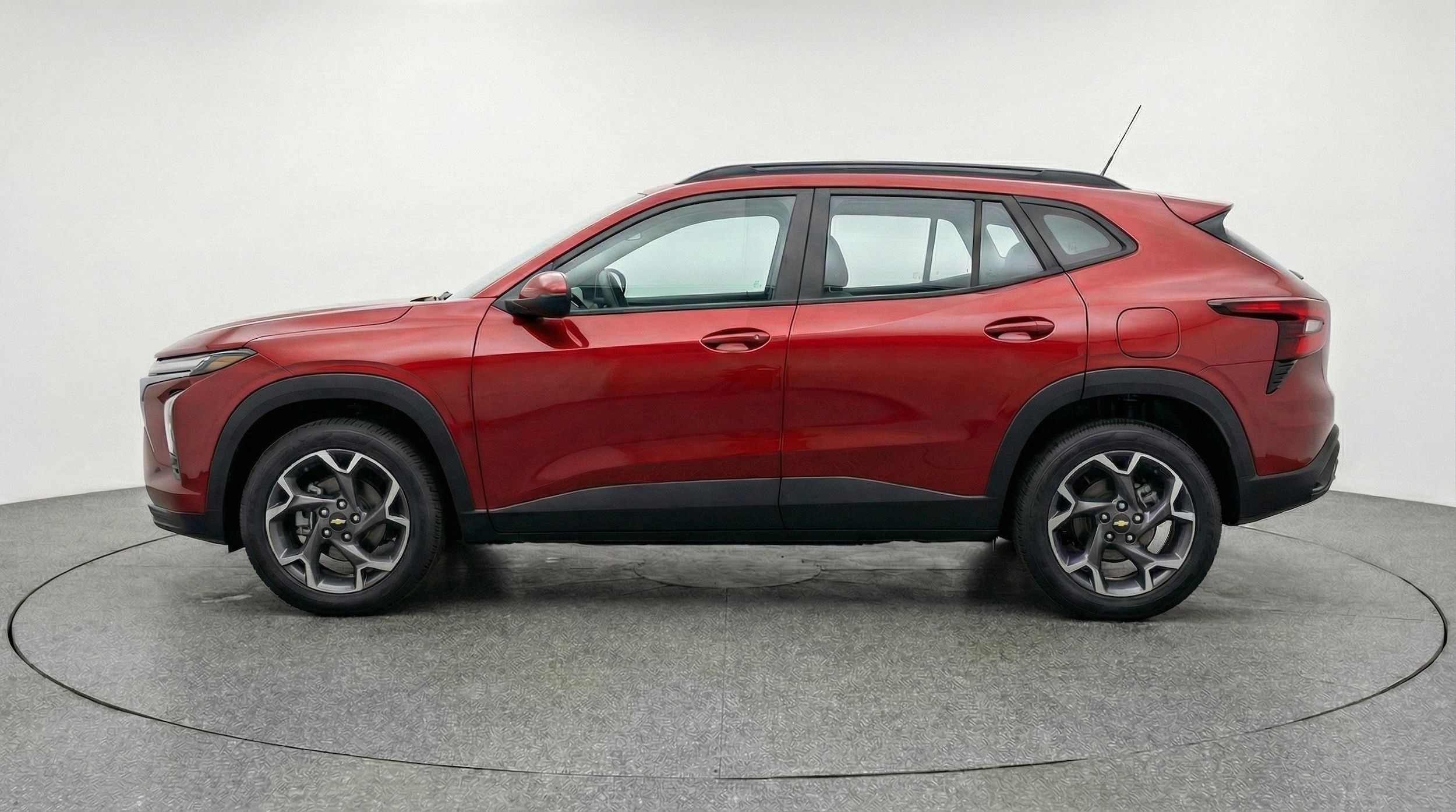 Thumbnail: 2025 Chevrolet Trax - 5