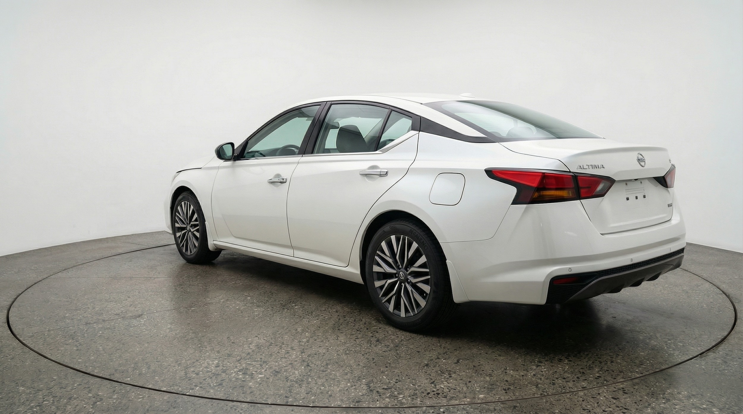 Thumbnail: 2025 Nissan Altima - 5