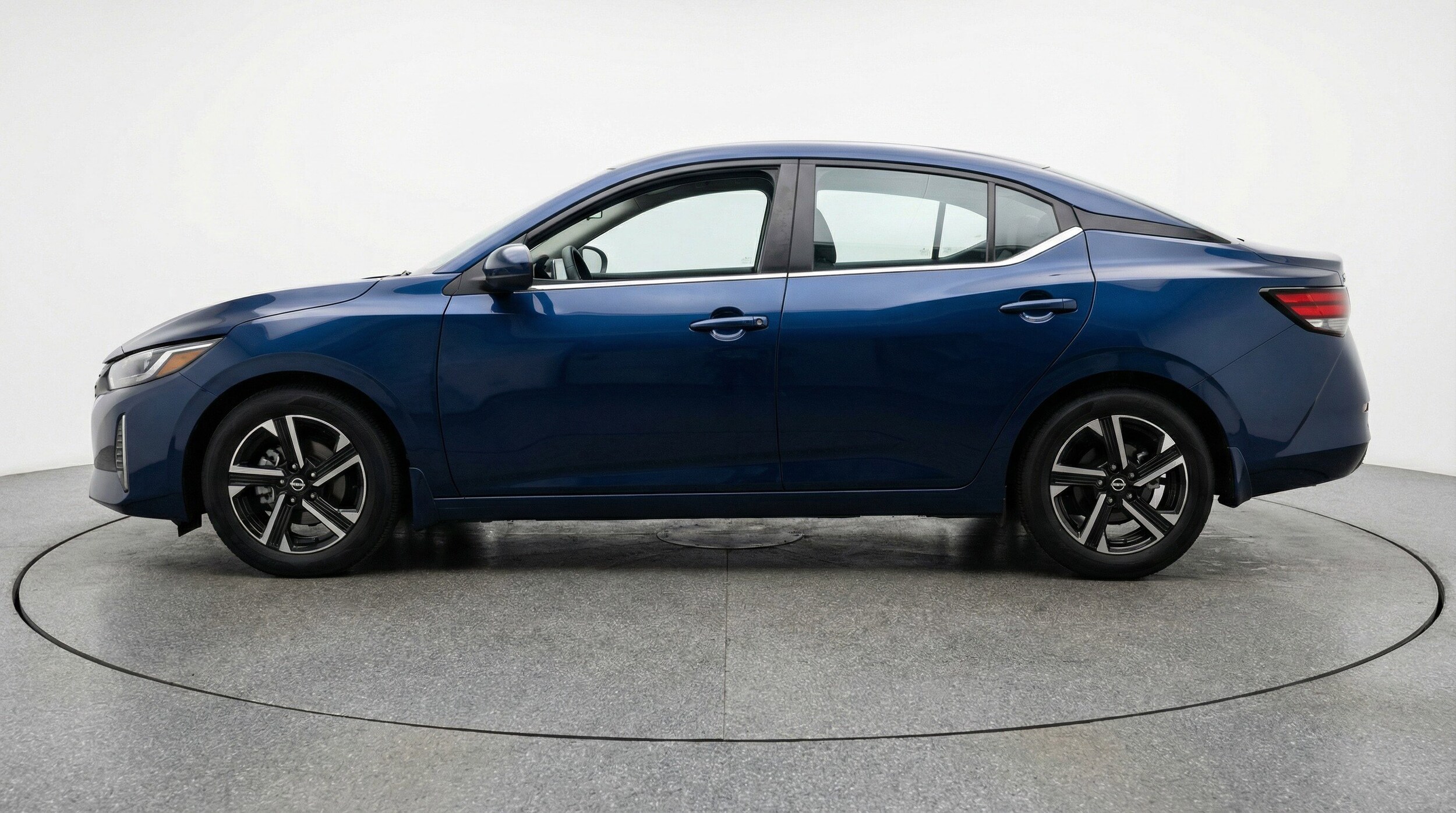 Thumbnail: 2025 Nissan Sentra - 5