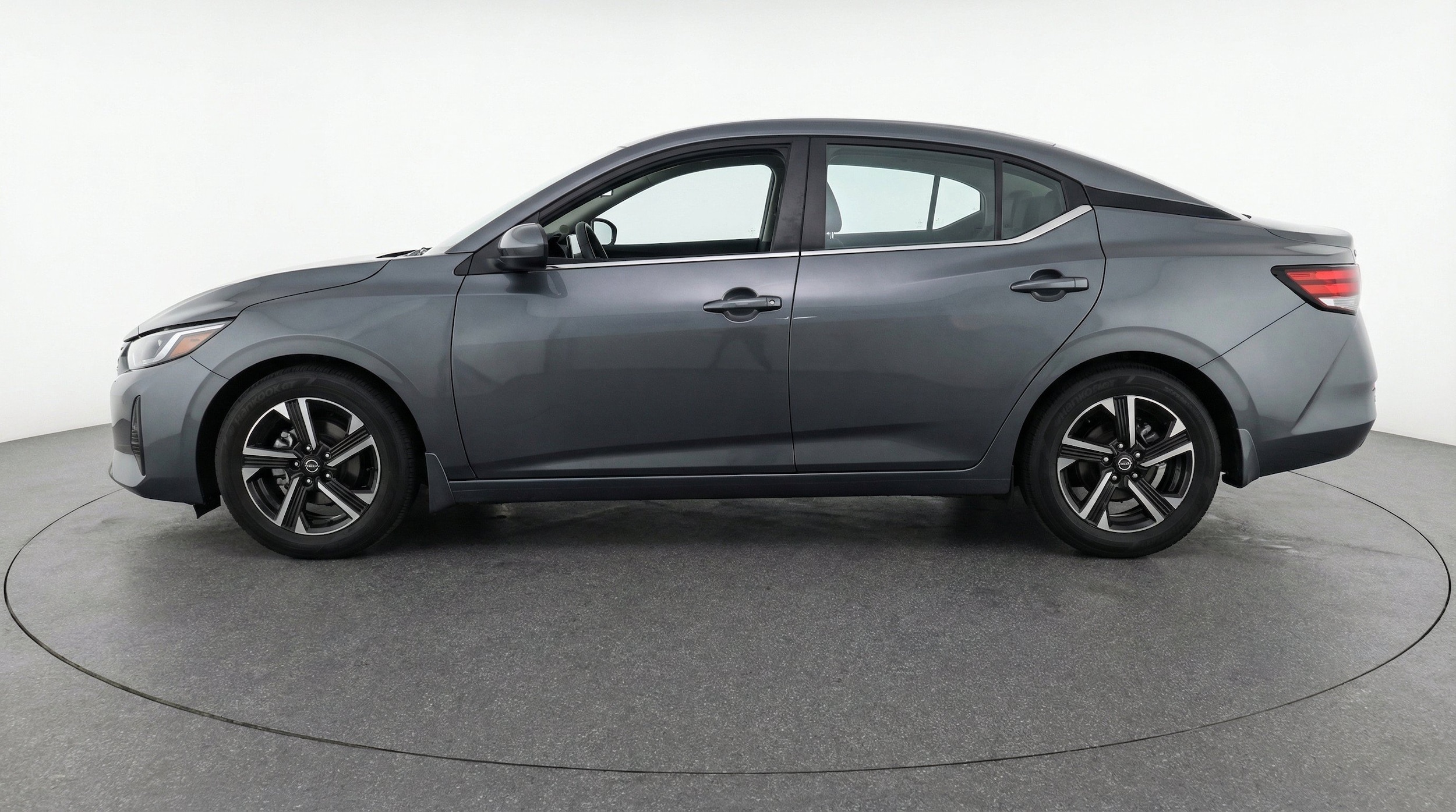 Thumbnail: 2025 Nissan Sentra - 5