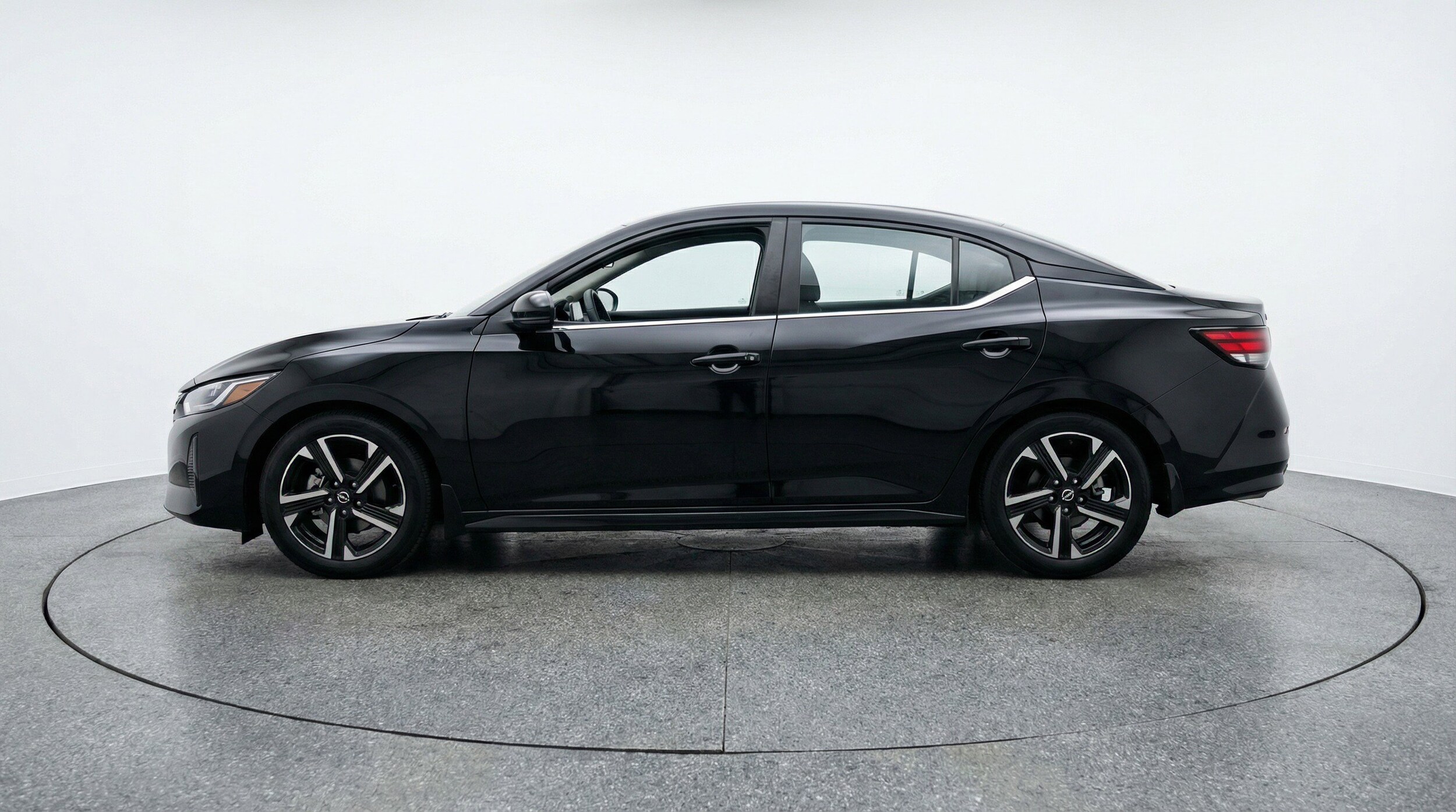 Thumbnail: 2025 Nissan Sentra - 5