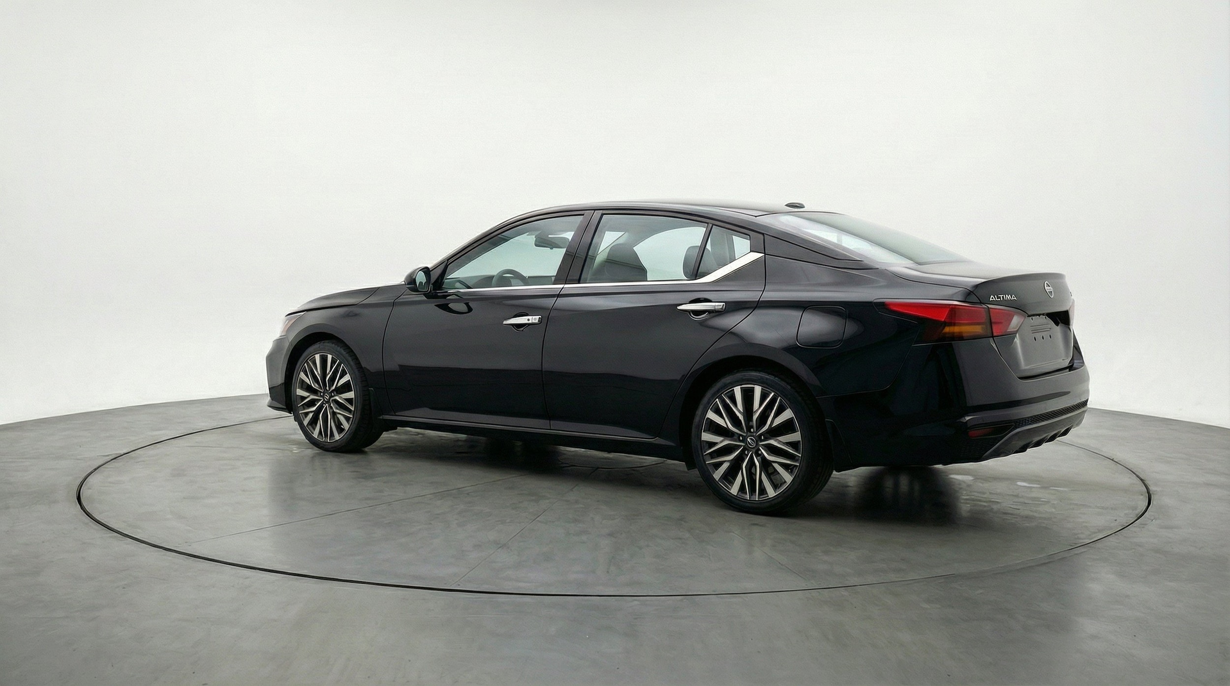 Thumbnail: 2025 Nissan Altima - 6