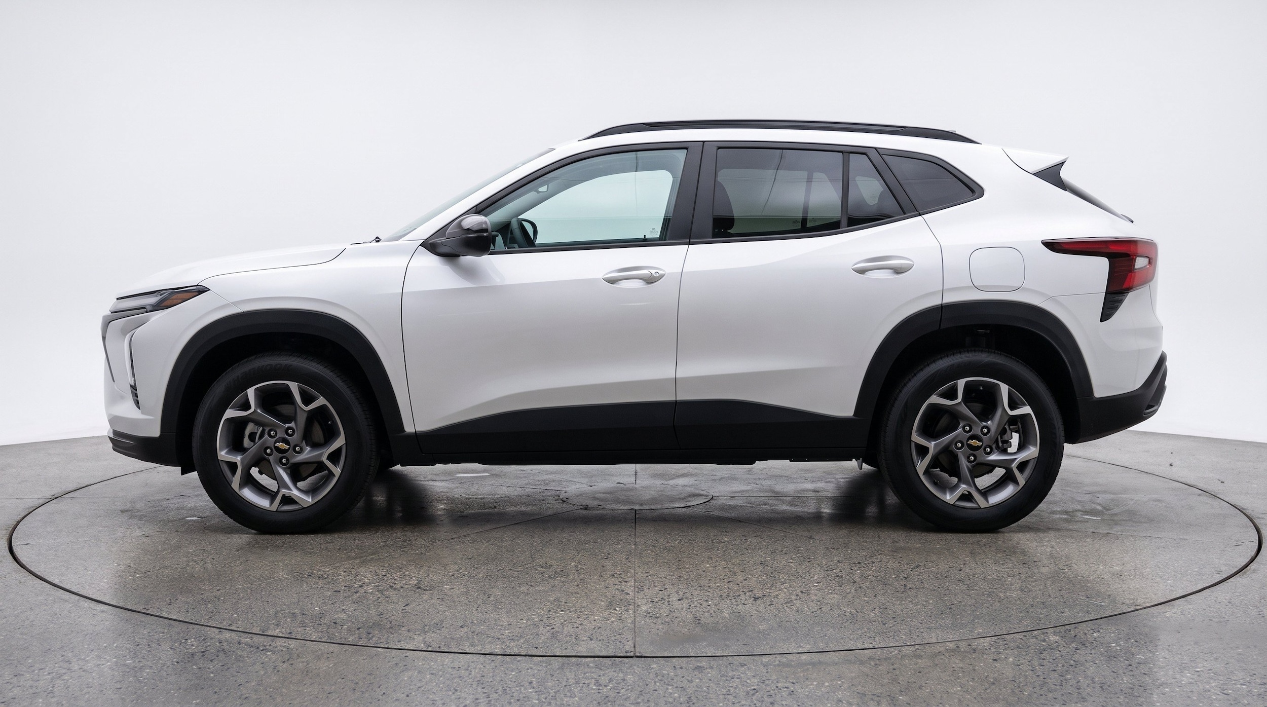 Thumbnail: 2025 Chevrolet Trax - 5
