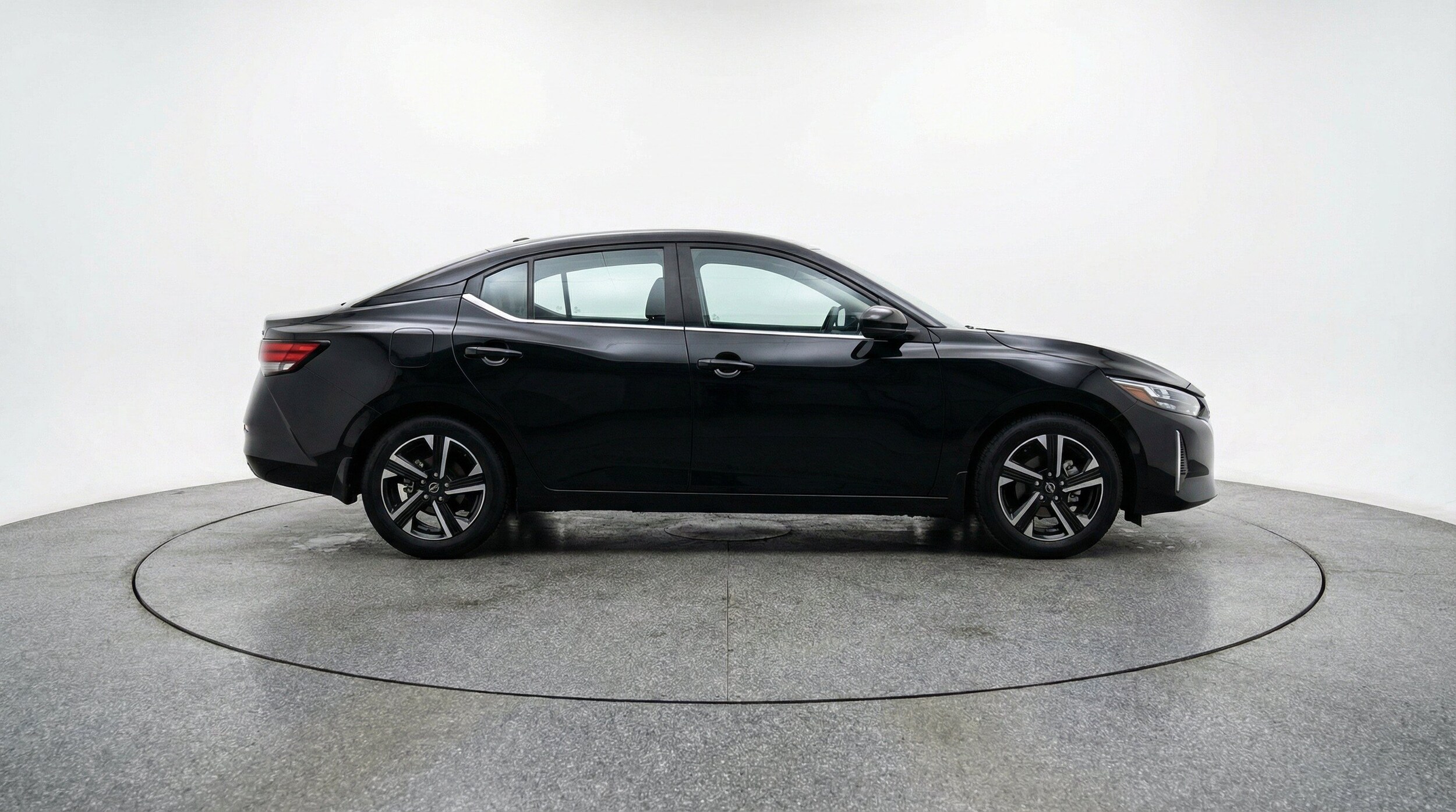 Thumbnail: 2025 Nissan Sentra - 11