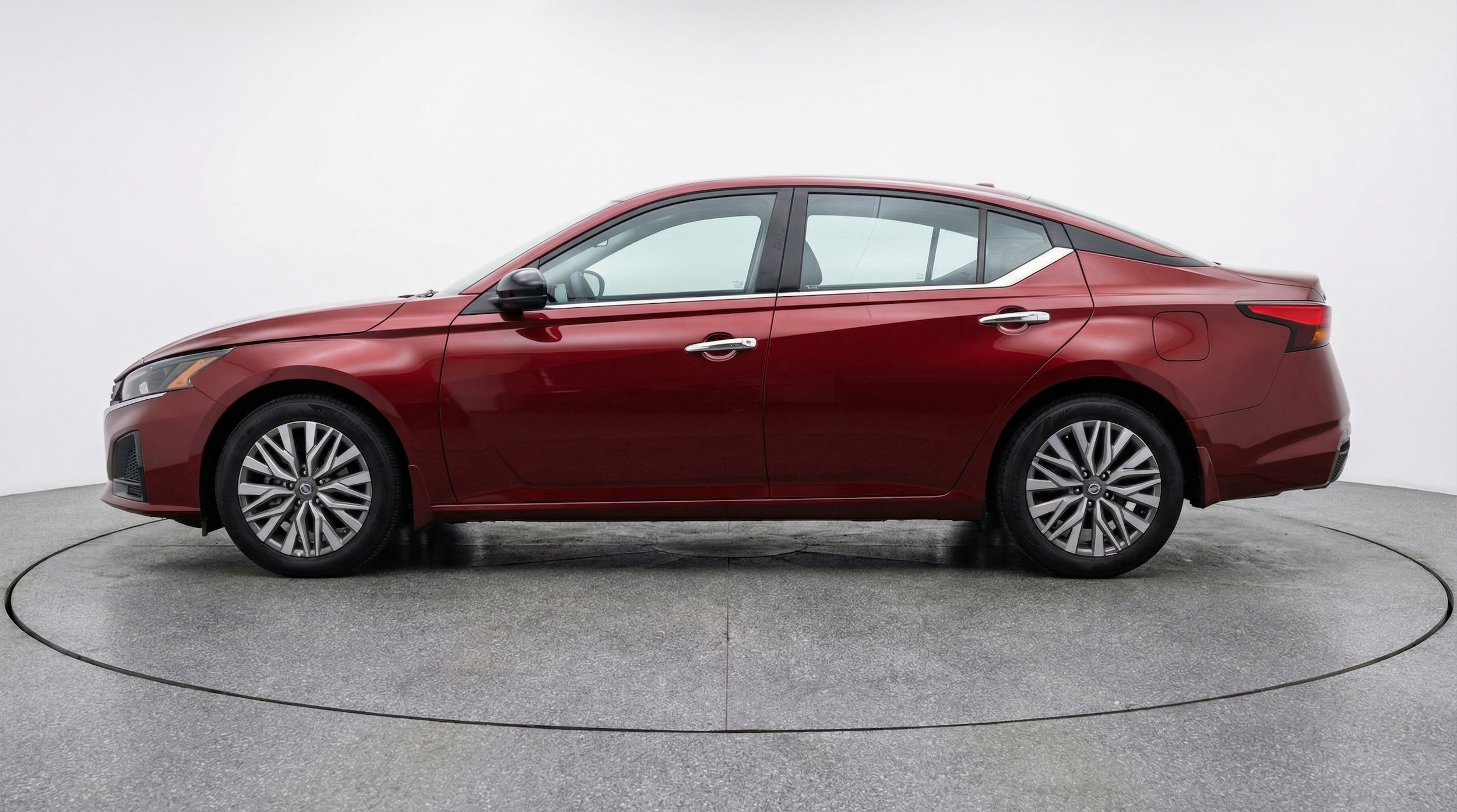 Thumbnail: 2025 Nissan Altima - 4