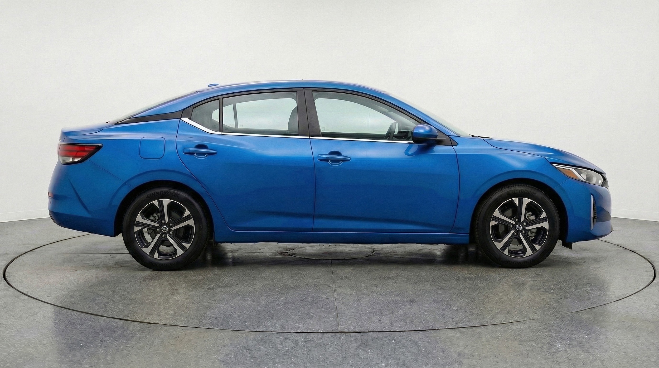 Thumbnail: 2025 Nissan Sentra - 11