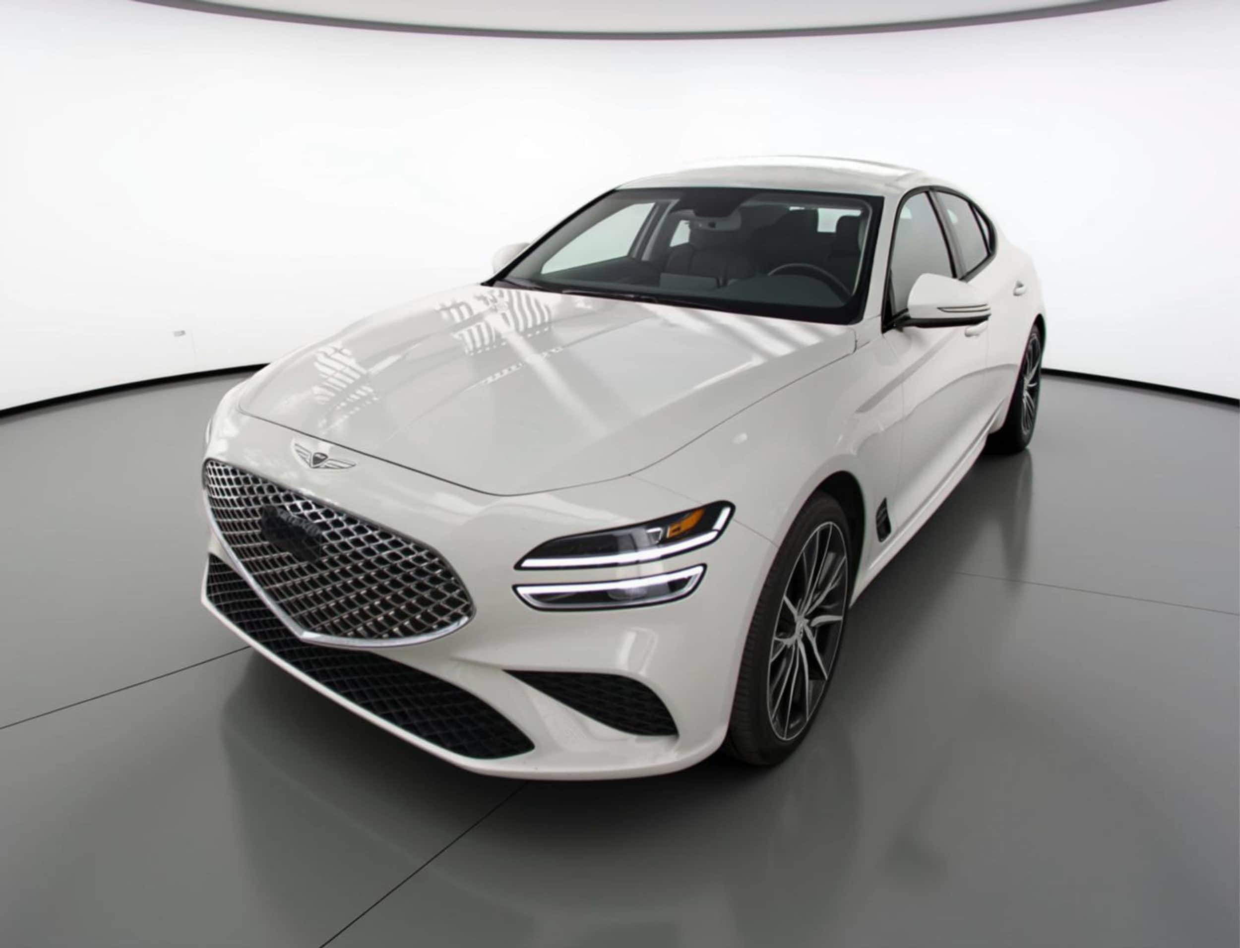 Thumbnail: 2025 Genesis G70 - 3