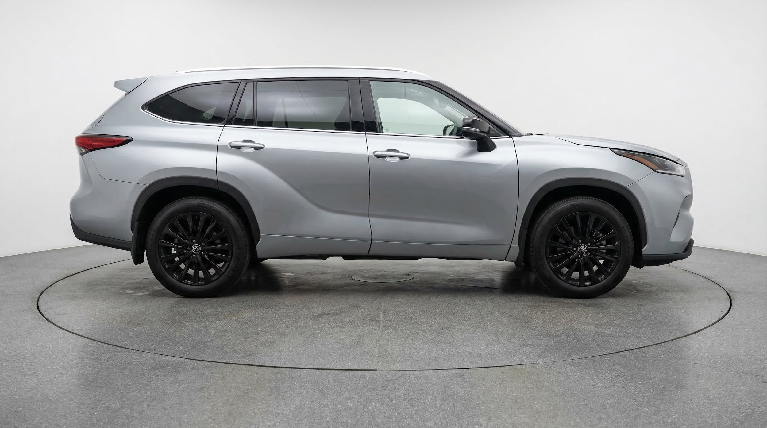 Thumbnail: 2025 Toyota Highlander - 8