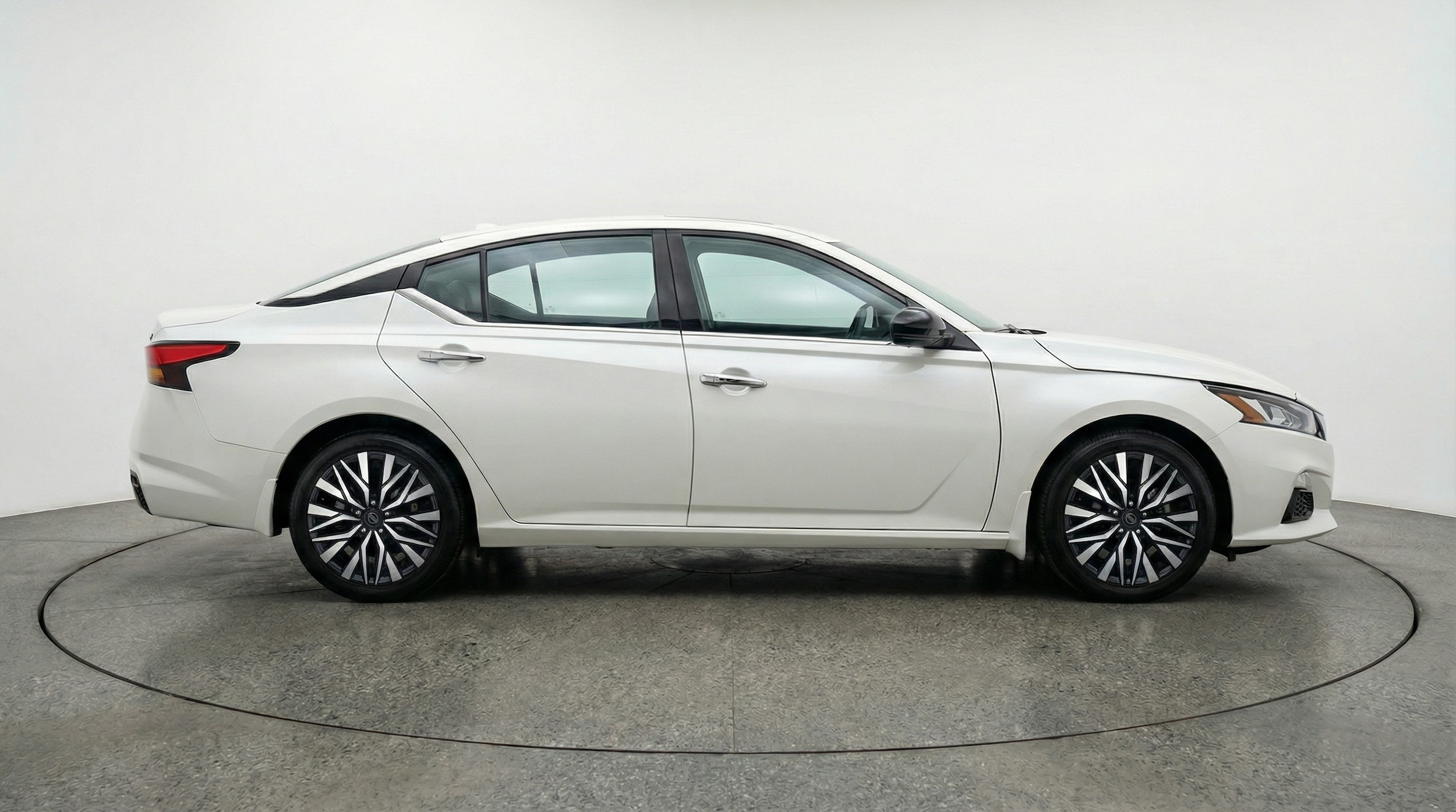 Thumbnail: 2025 Nissan Altima - 8