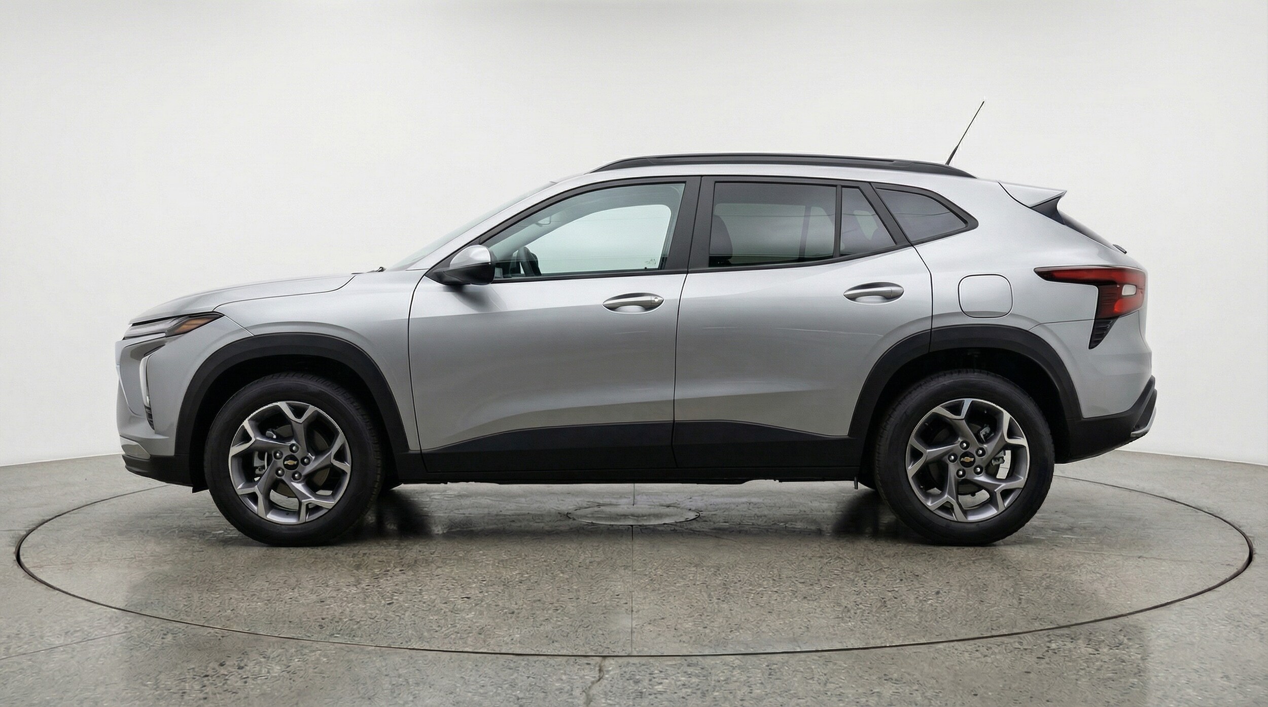 Thumbnail: 2025 Chevrolet Trax - 4