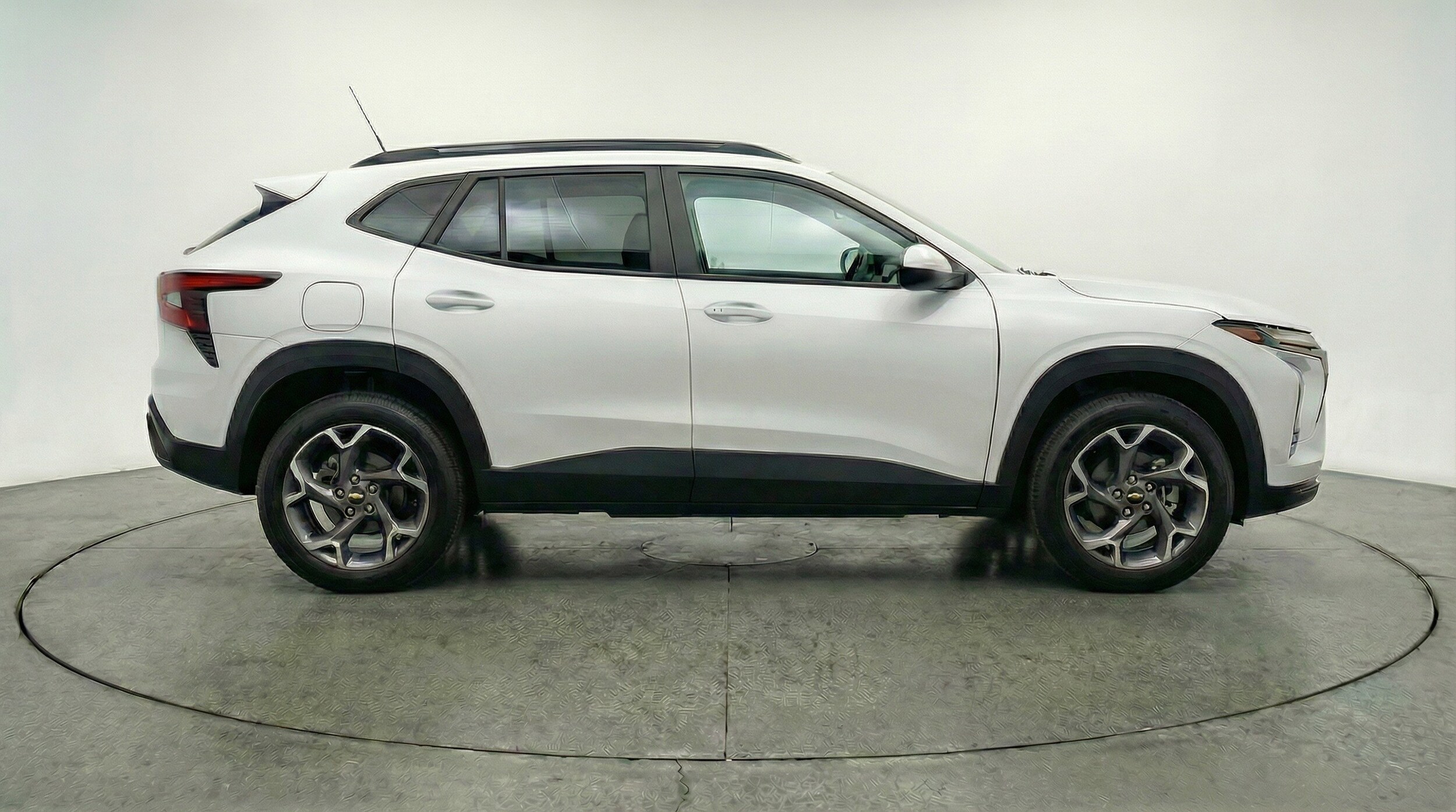 Thumbnail: 2025 Chevrolet Trax - 11
