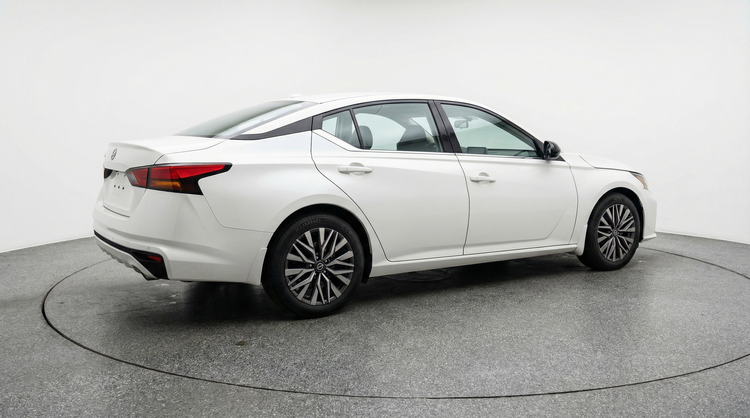 Thumbnail: 2025 Nissan Altima - 9