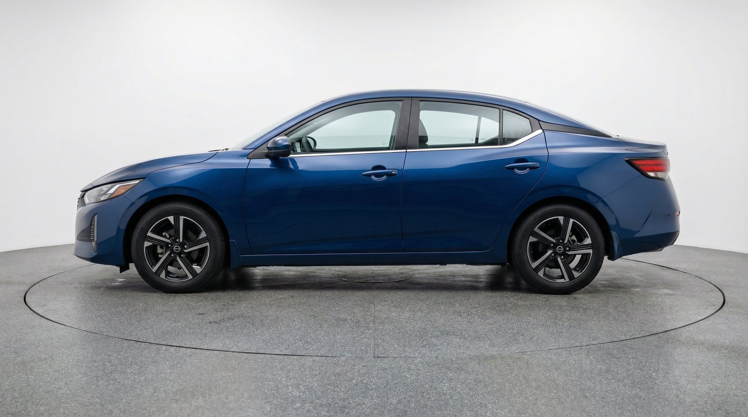 Thumbnail: 2025 Nissan Sentra - 5
