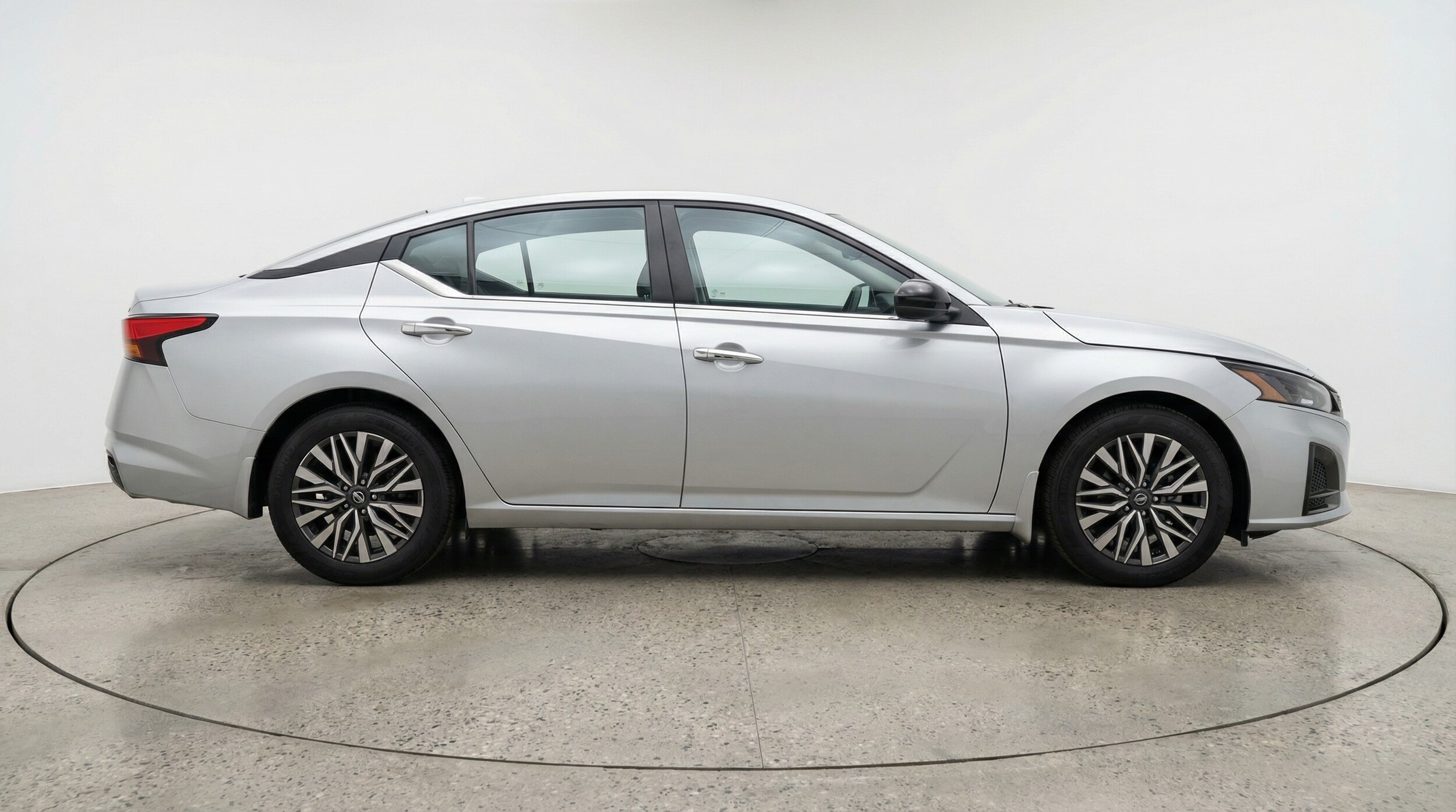 Thumbnail: 2025 Nissan Altima - 8