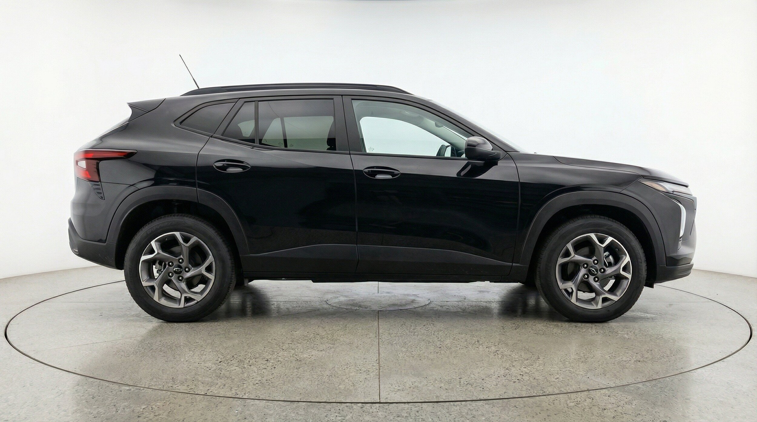Thumbnail: 2025 Chevrolet Trax - 11