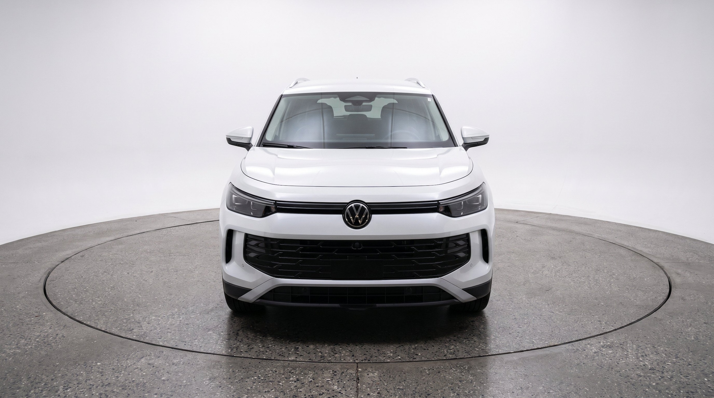 Thumbnail: 2026 Volkswagen Tiguan - 2