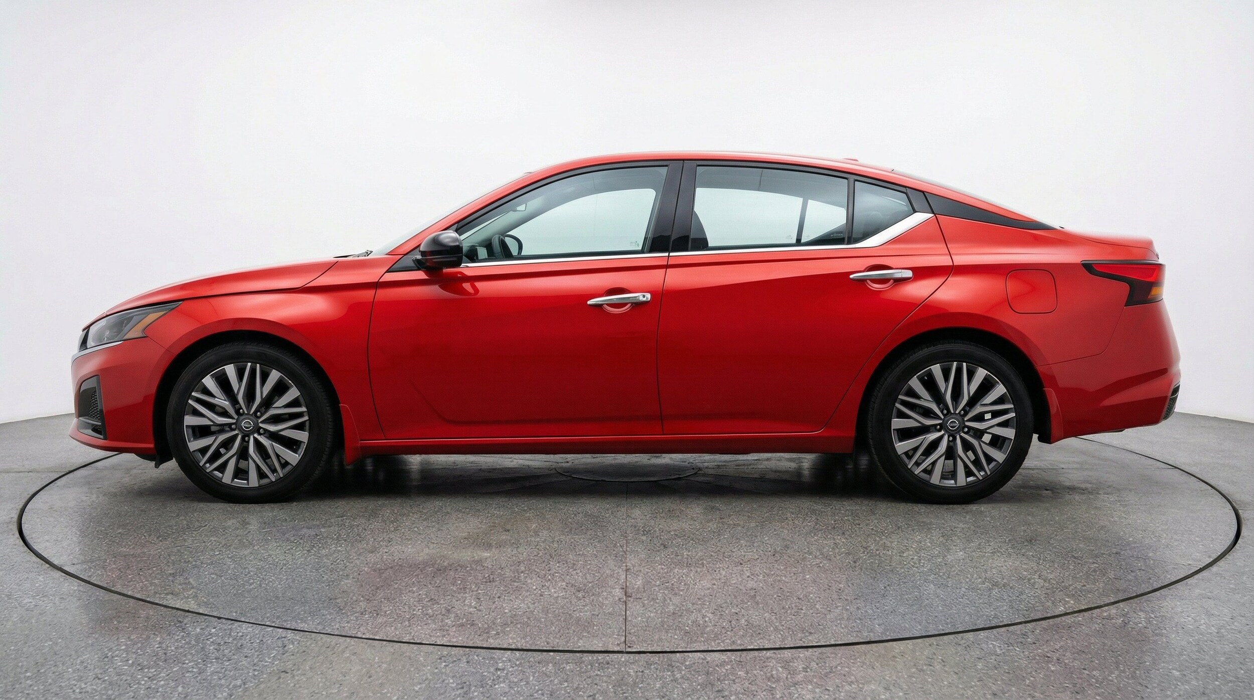Thumbnail: 2025 Nissan Altima - 5