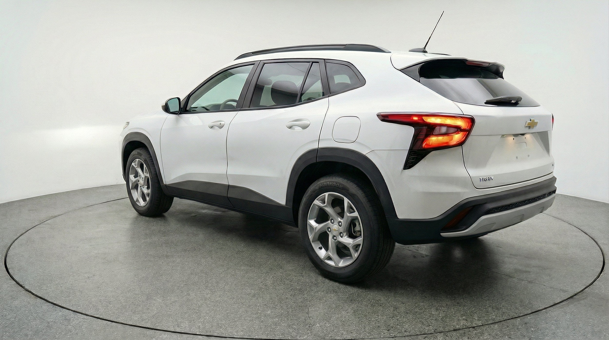 Thumbnail: 2025 Chevrolet Trax - 6