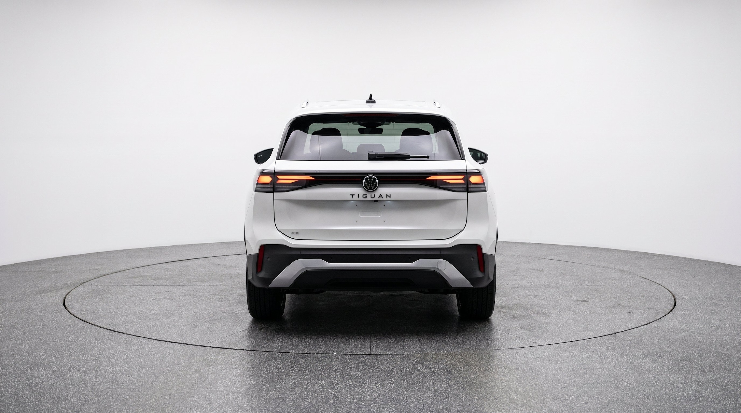 Thumbnail: 2026 Volkswagen Tiguan - 7