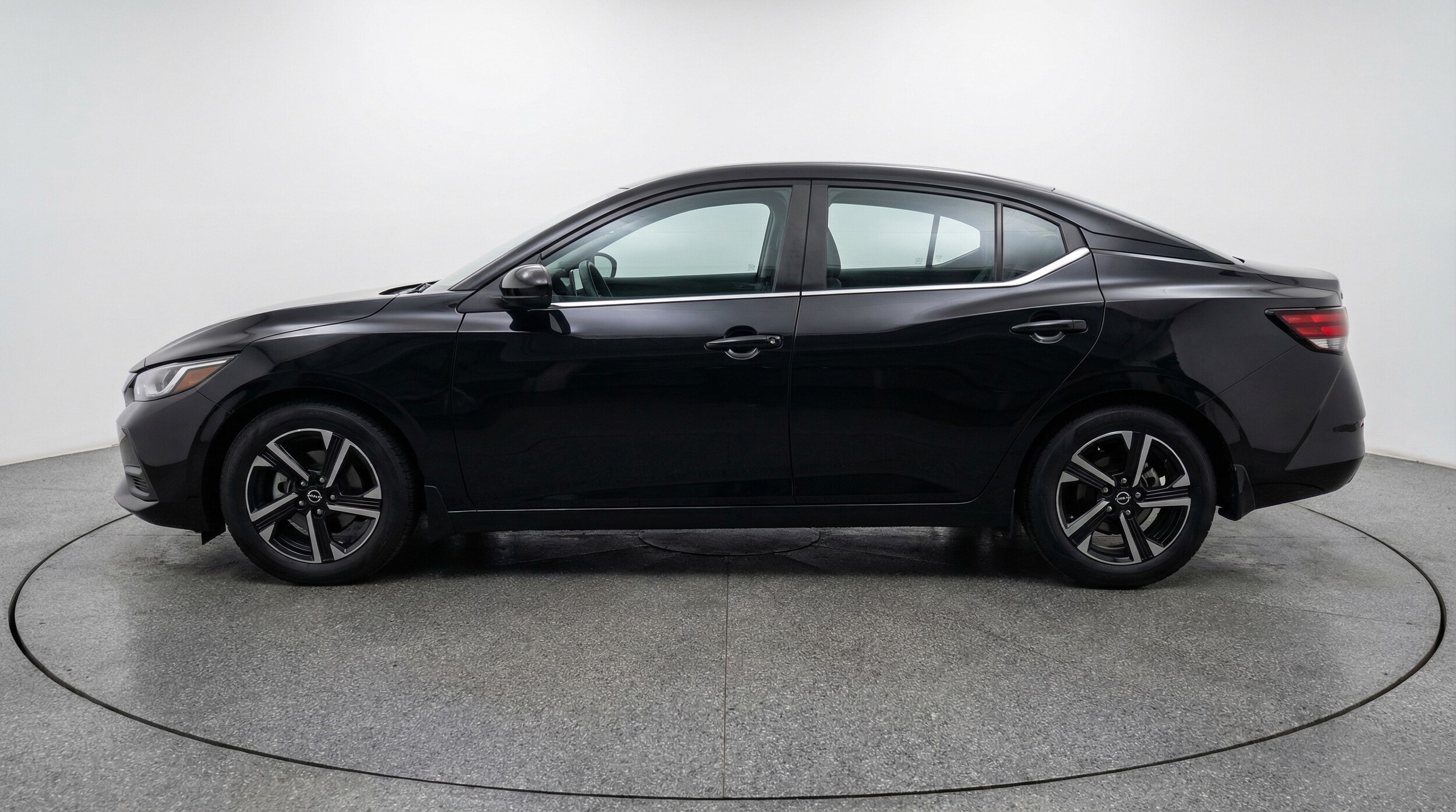 Thumbnail: 2025 Nissan Sentra - 4