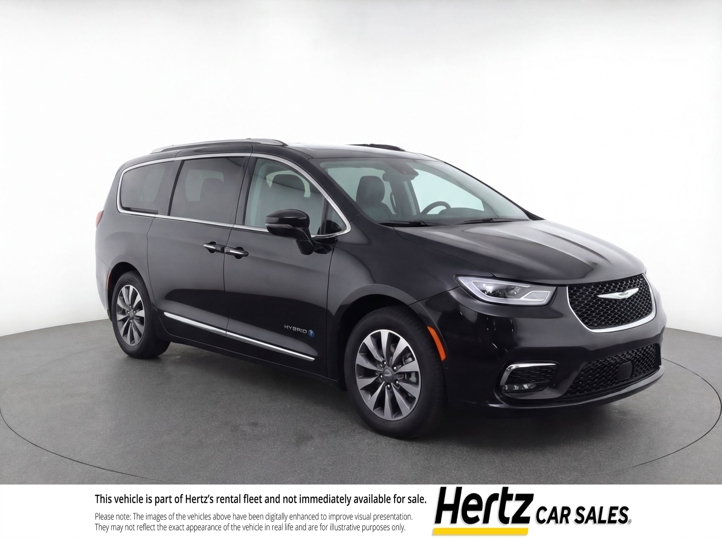 Thumbnail: 2023 Chrysler Pacifica - 1