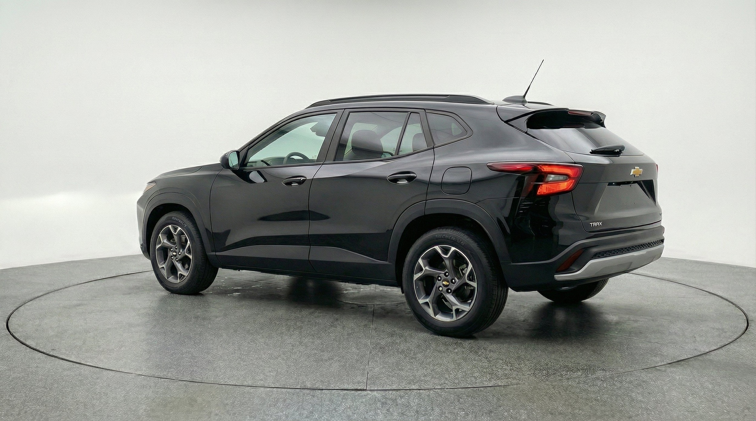Thumbnail: 2025 Chevrolet Trax - 6
