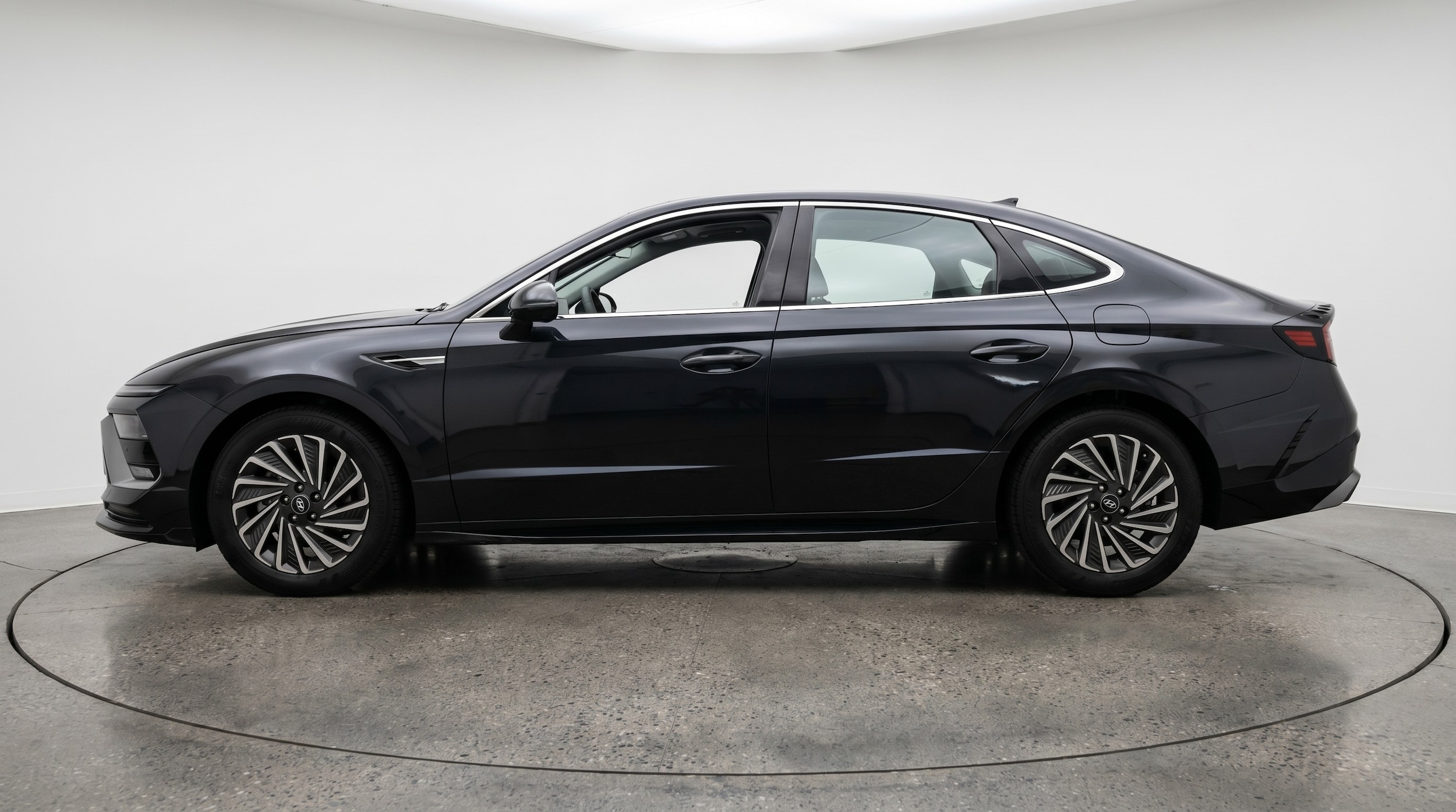 Thumbnail: 2025 Hyundai Sonata - 4