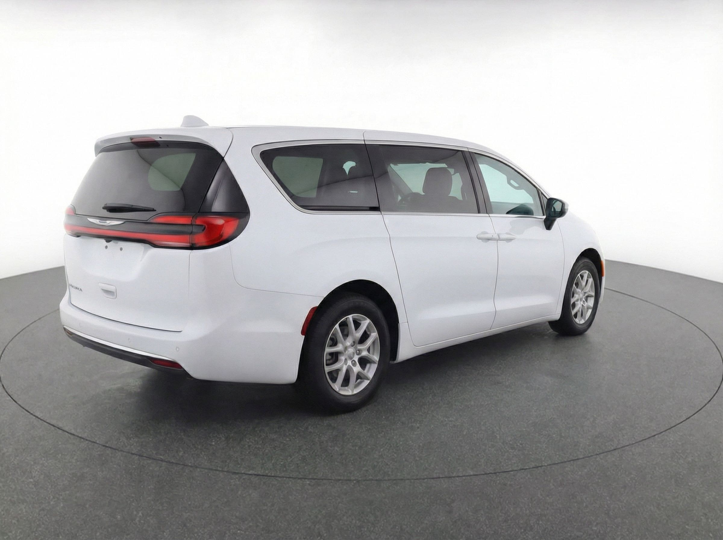 Thumbnail: 2024 Chrysler Pacifica - 7