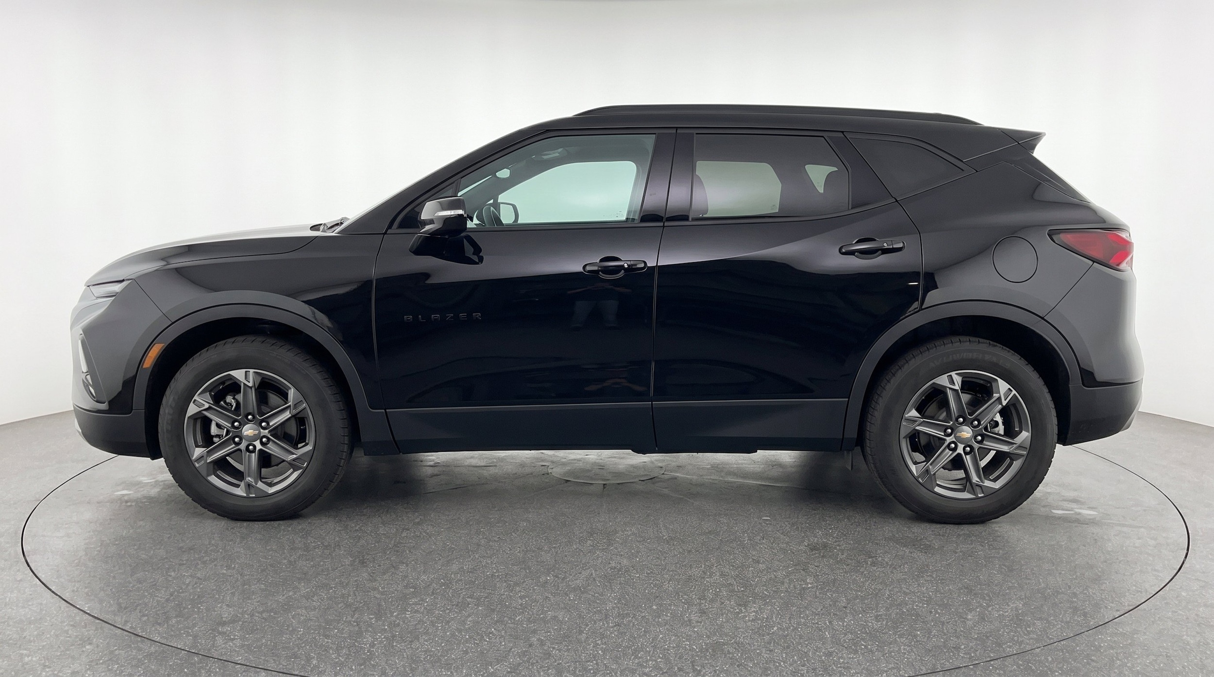 Thumbnail: 2025 Chevrolet Blazer - 5