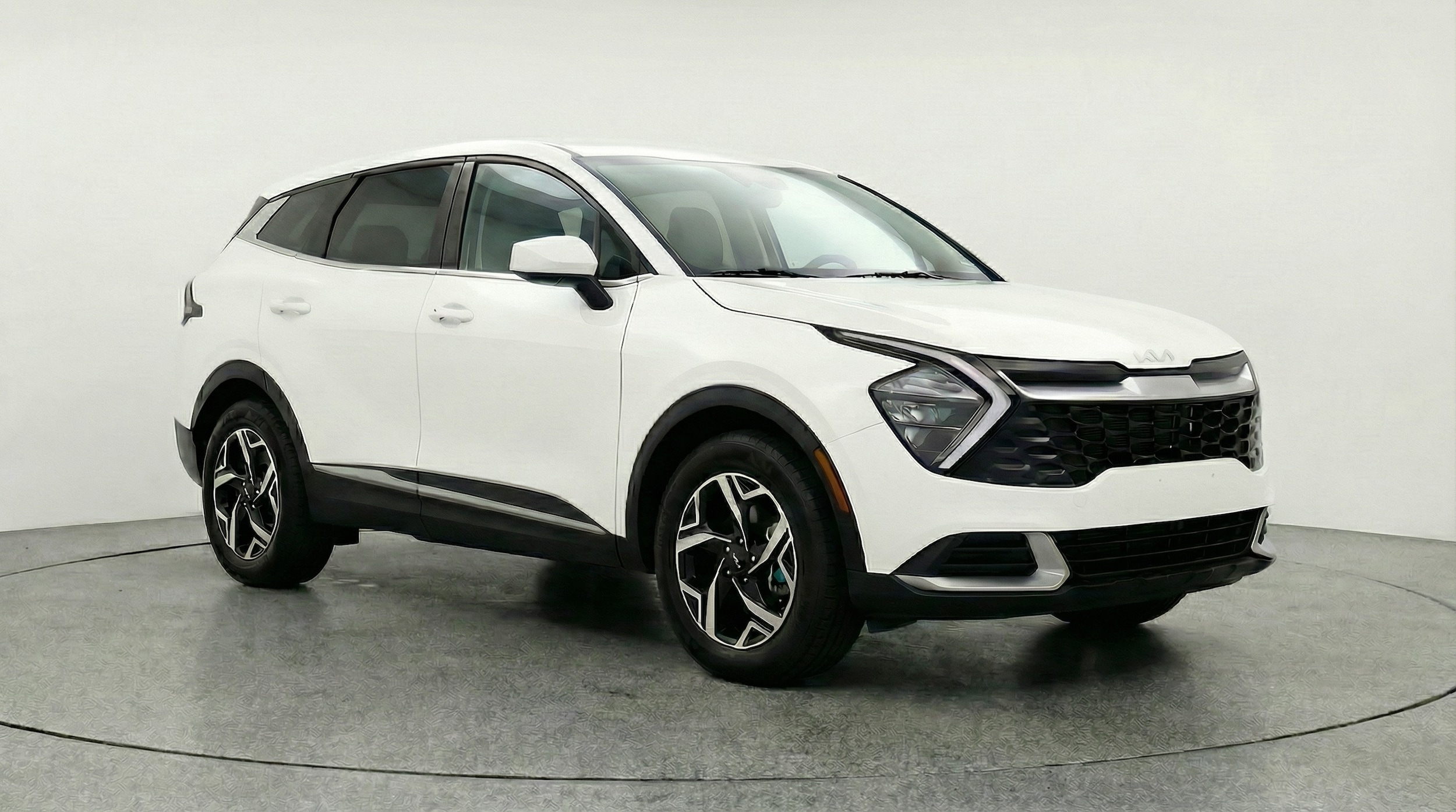 Thumbnail: 2025 Kia Sportage - 1