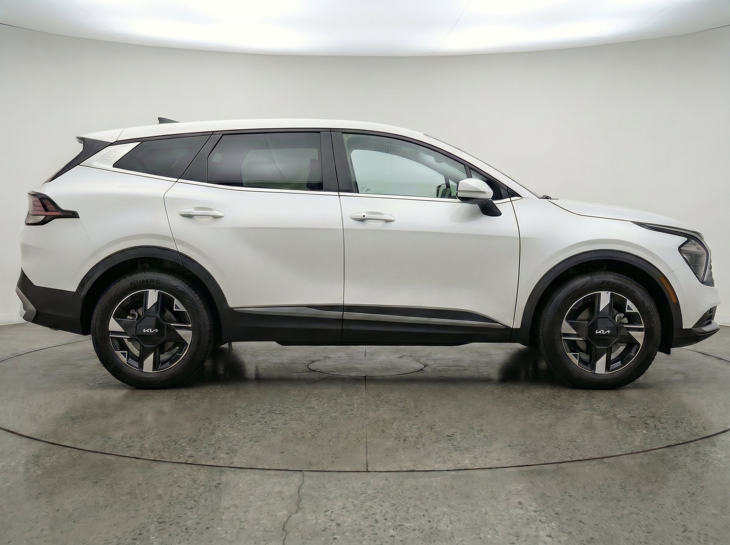 Thumbnail: 2026 Kia Sportage - 10