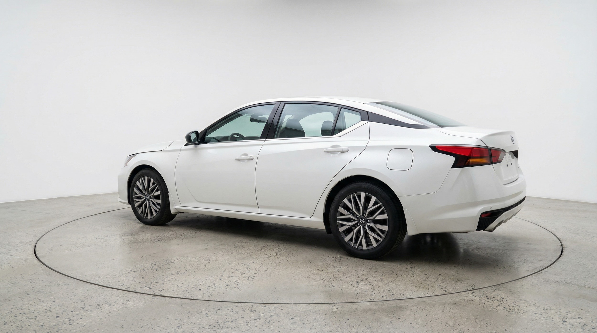 Thumbnail: 2025 Nissan Altima - 5