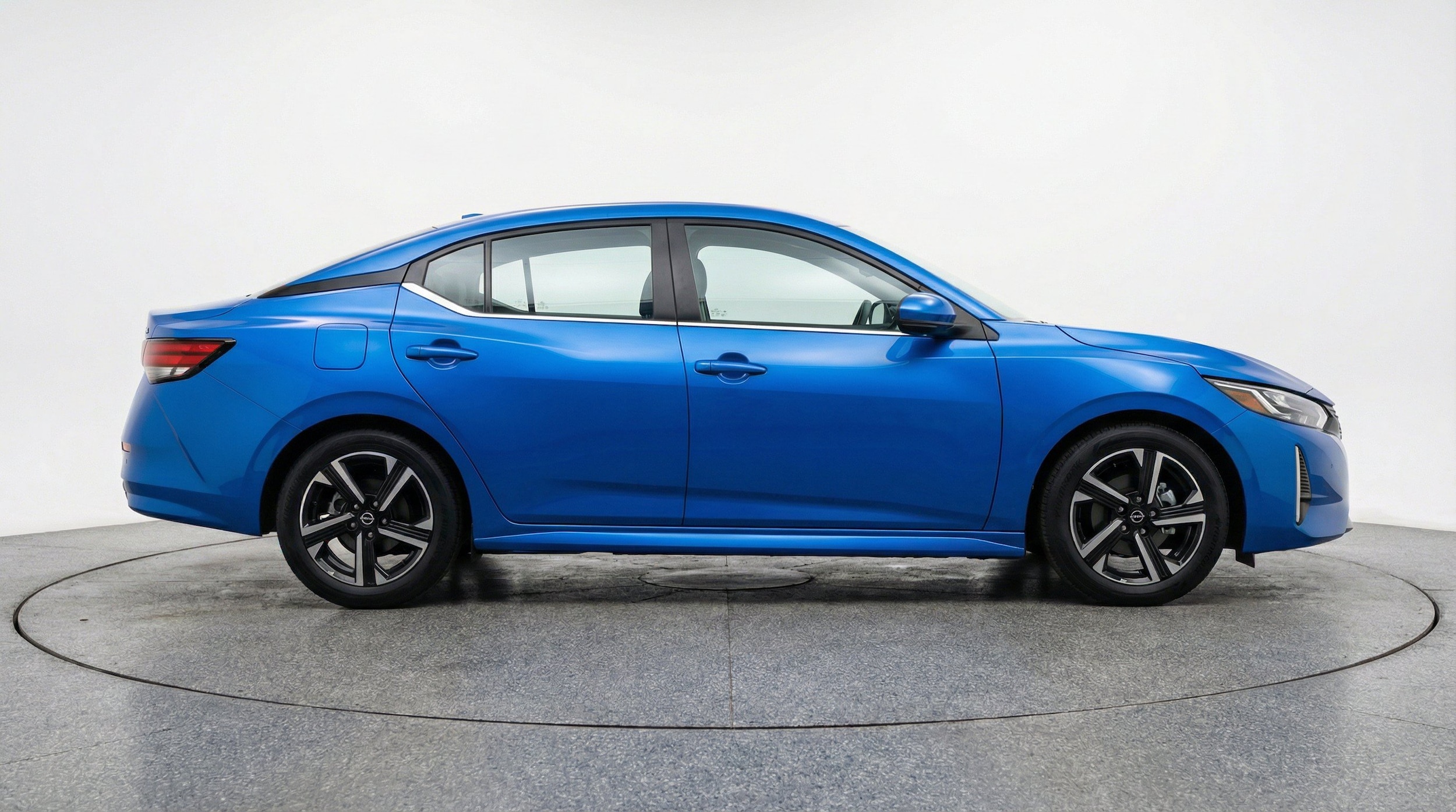 Thumbnail: 2025 Nissan Sentra - 11