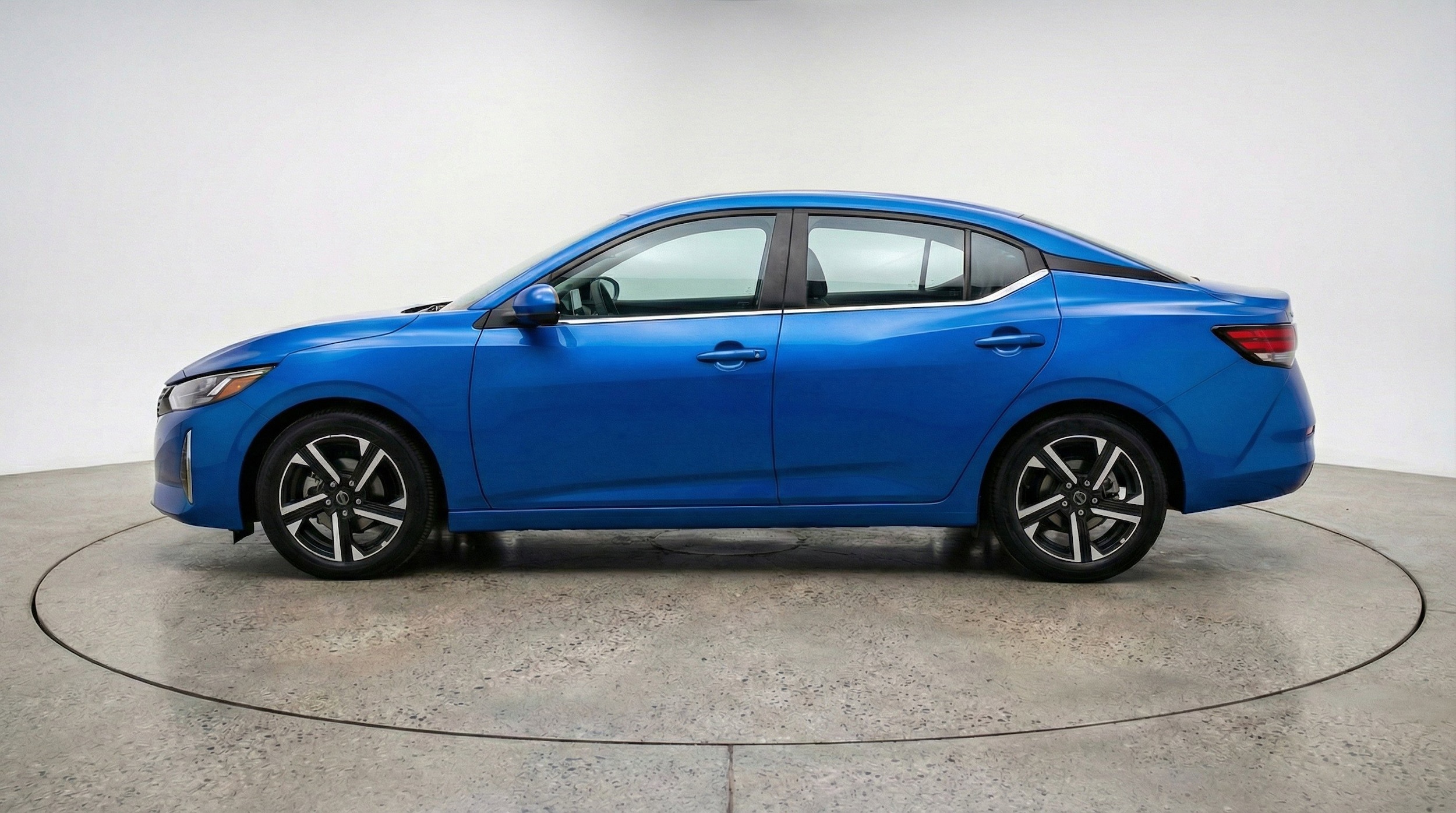 Thumbnail: 2025 Nissan Sentra - 5