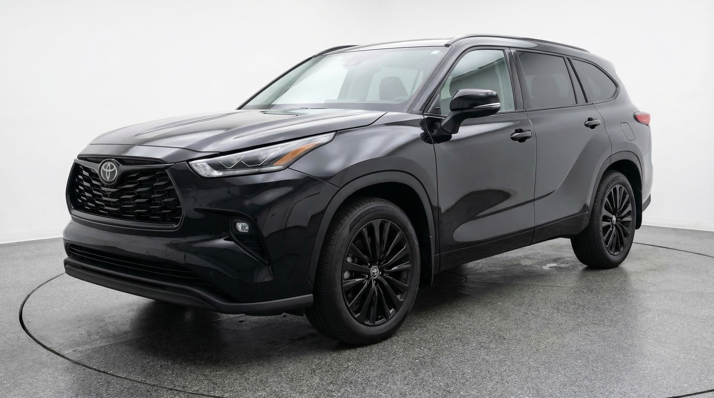 Thumbnail: 2025 Toyota Highlander - 3