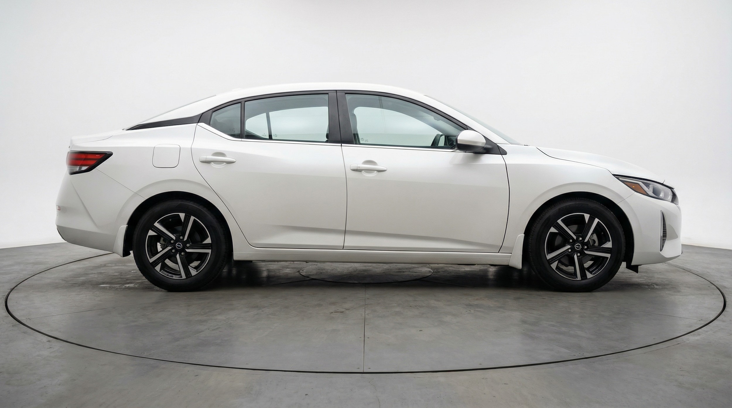 Thumbnail: 2025 Nissan Sentra - 8